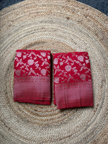 Red soft georgette jaal pattern.