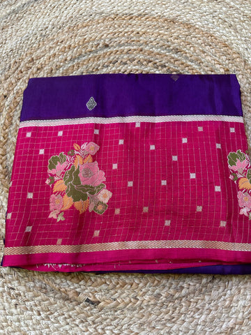 Pink with purple dola silk checks border.