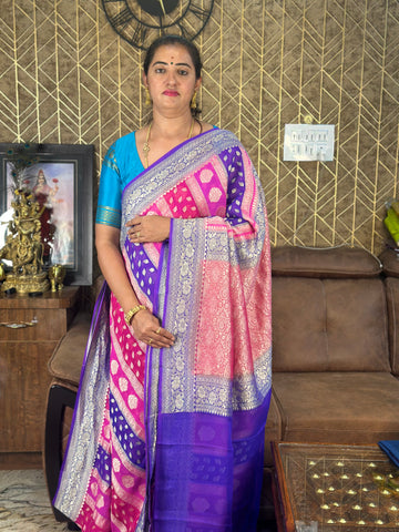 Lavender and pink Rankat Pure khaddi Georgette,hand brush water zari.