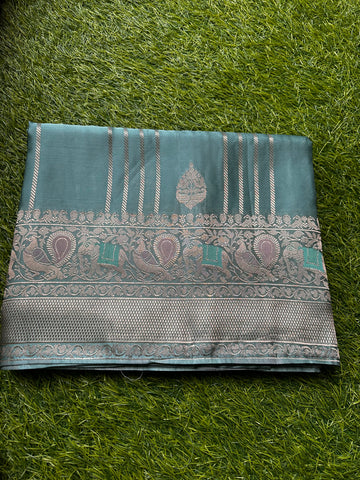 Pure satin silk in pista green