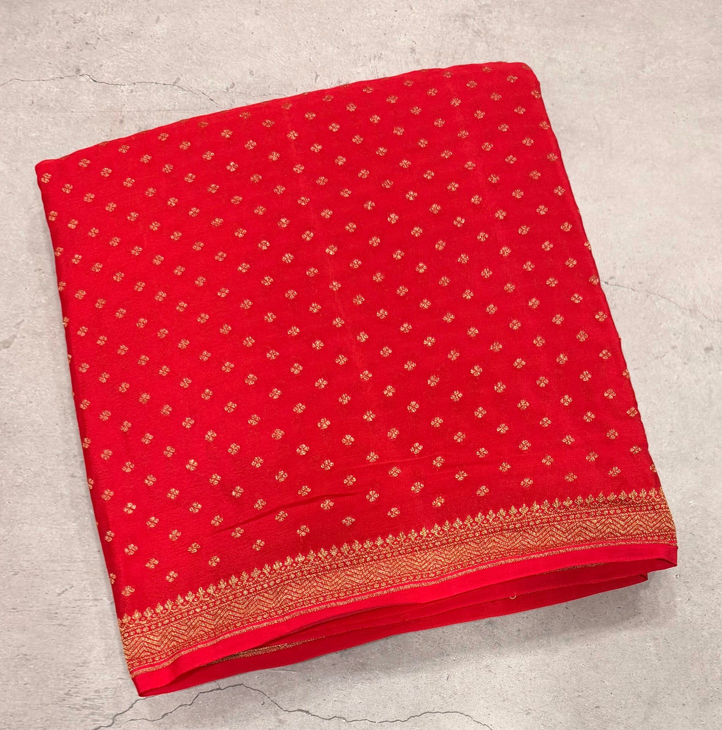 Red small butta pure benarasi crepe silk saree