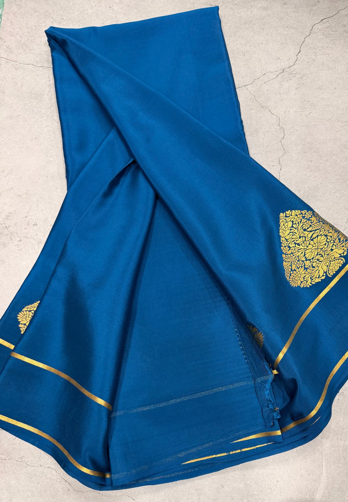 Peacock blue leaf big butta pure Mysore silk crepe saree