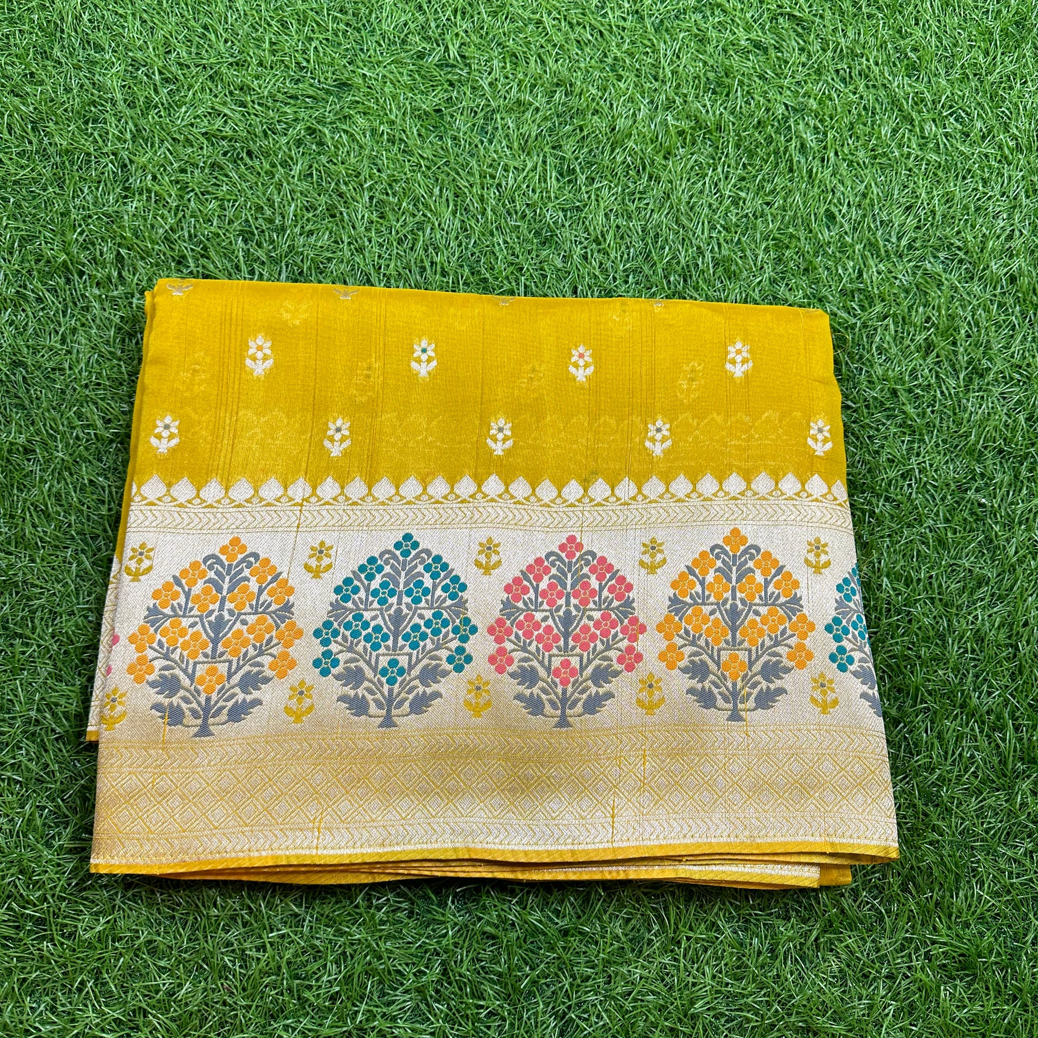 Lemon yellow pure tusser Paithani border.