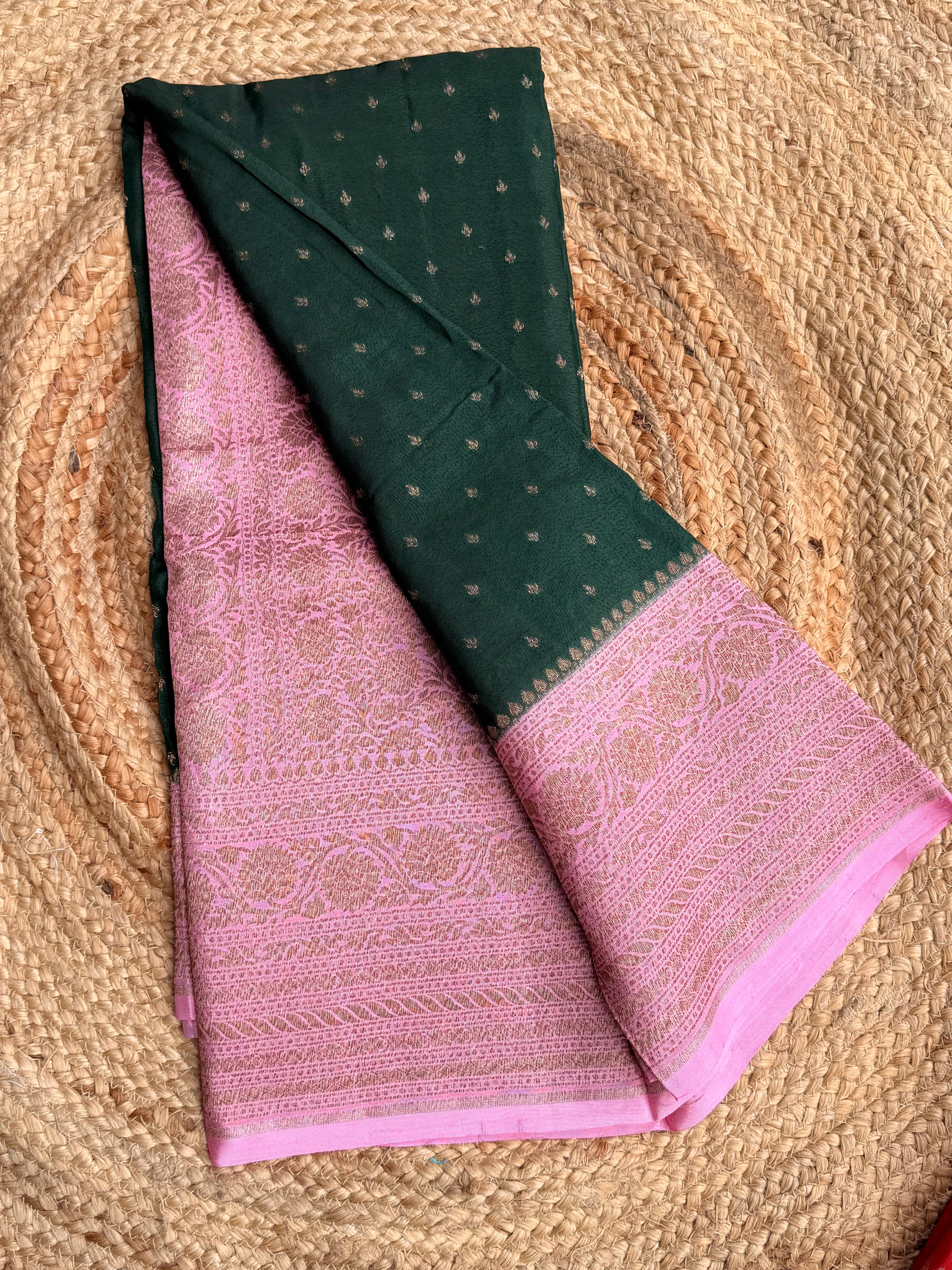 Bottle green n baby pink small butta benarasi crepe saree