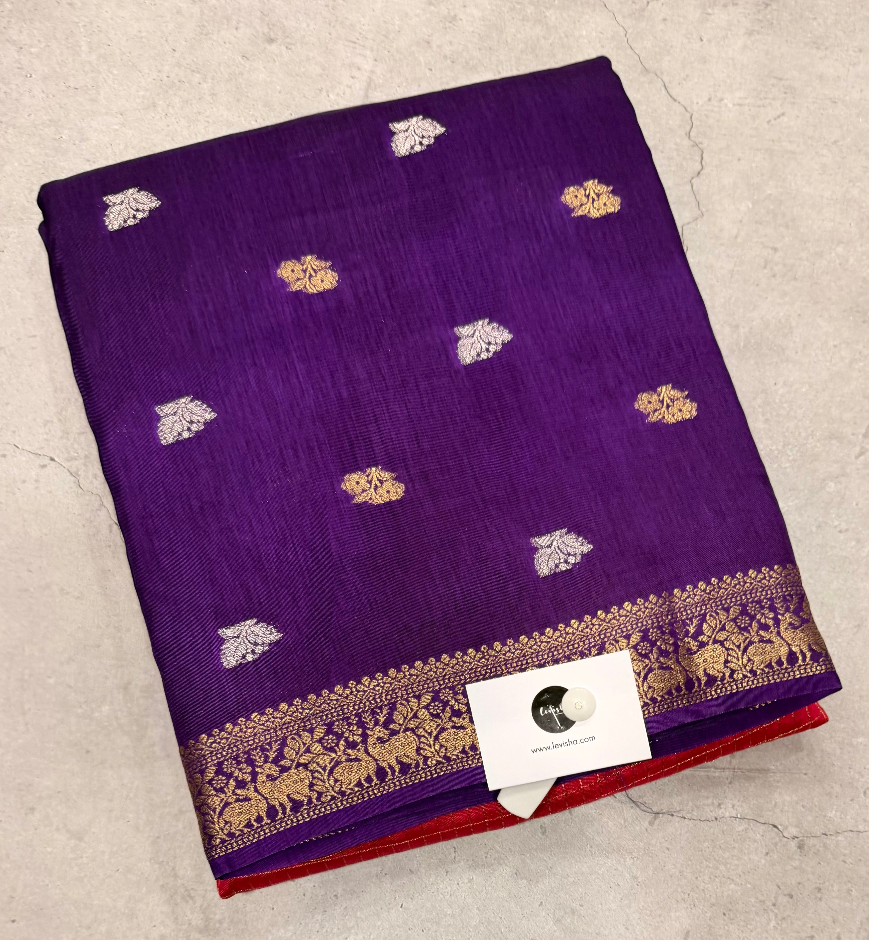 2D contrast border checks Dola crepe saree