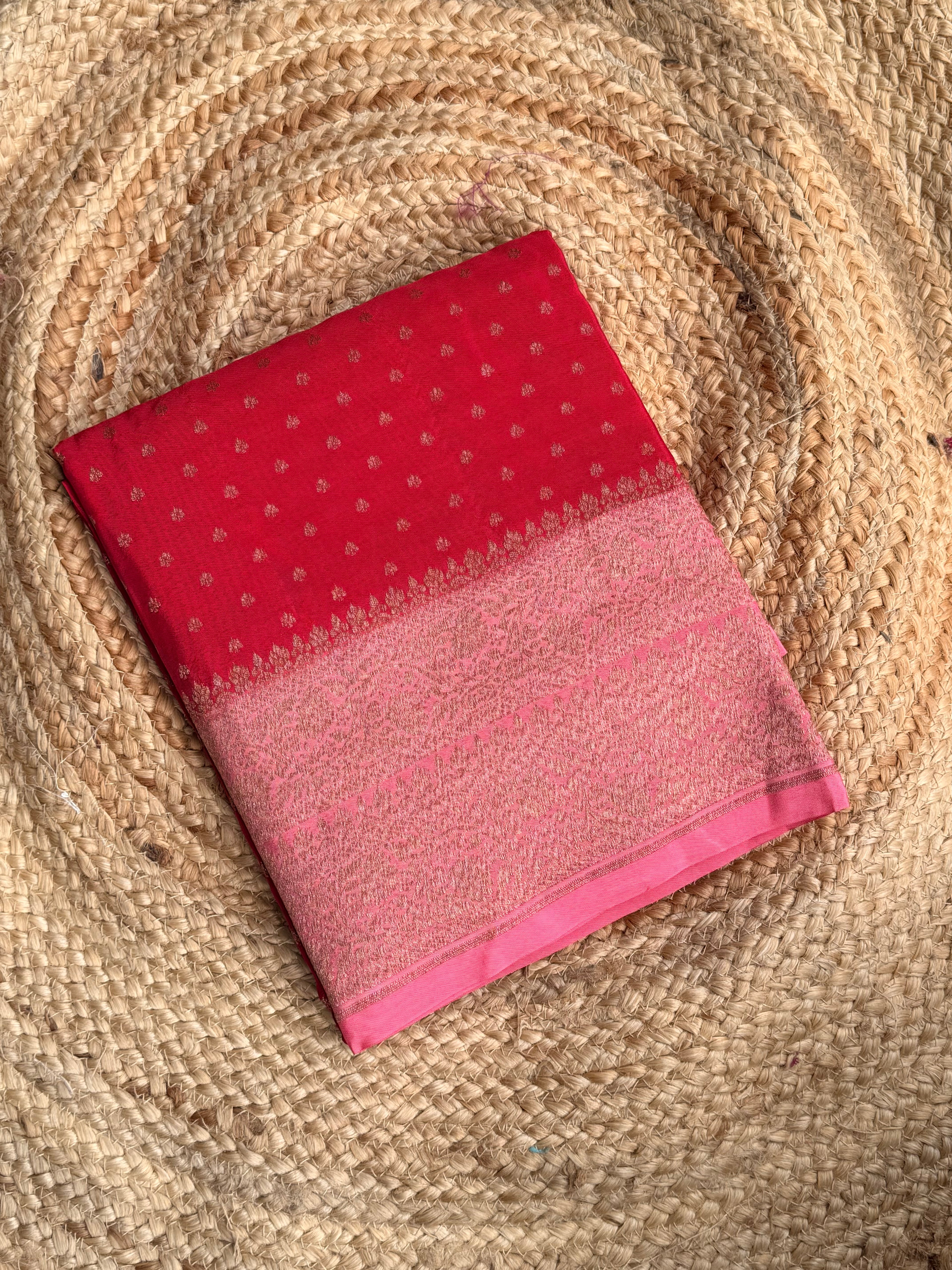 Red n pink small butta benarasi crepe saree