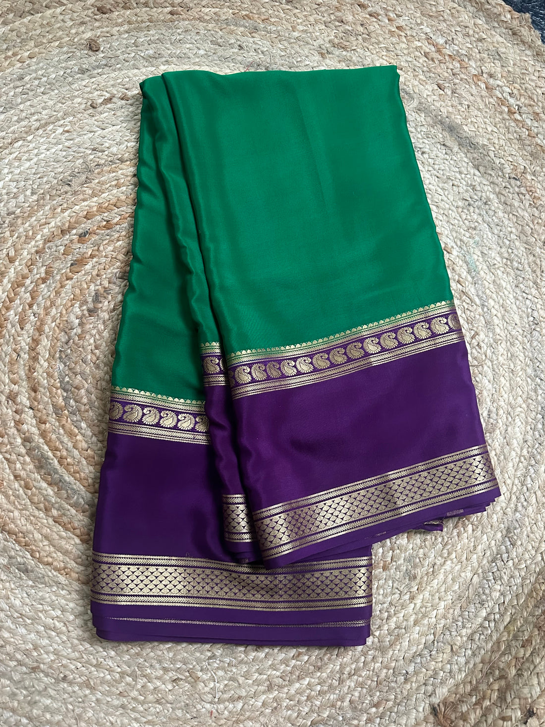 Green with mejentha pure crepe Mysore Silk sarees. 120 gsm
