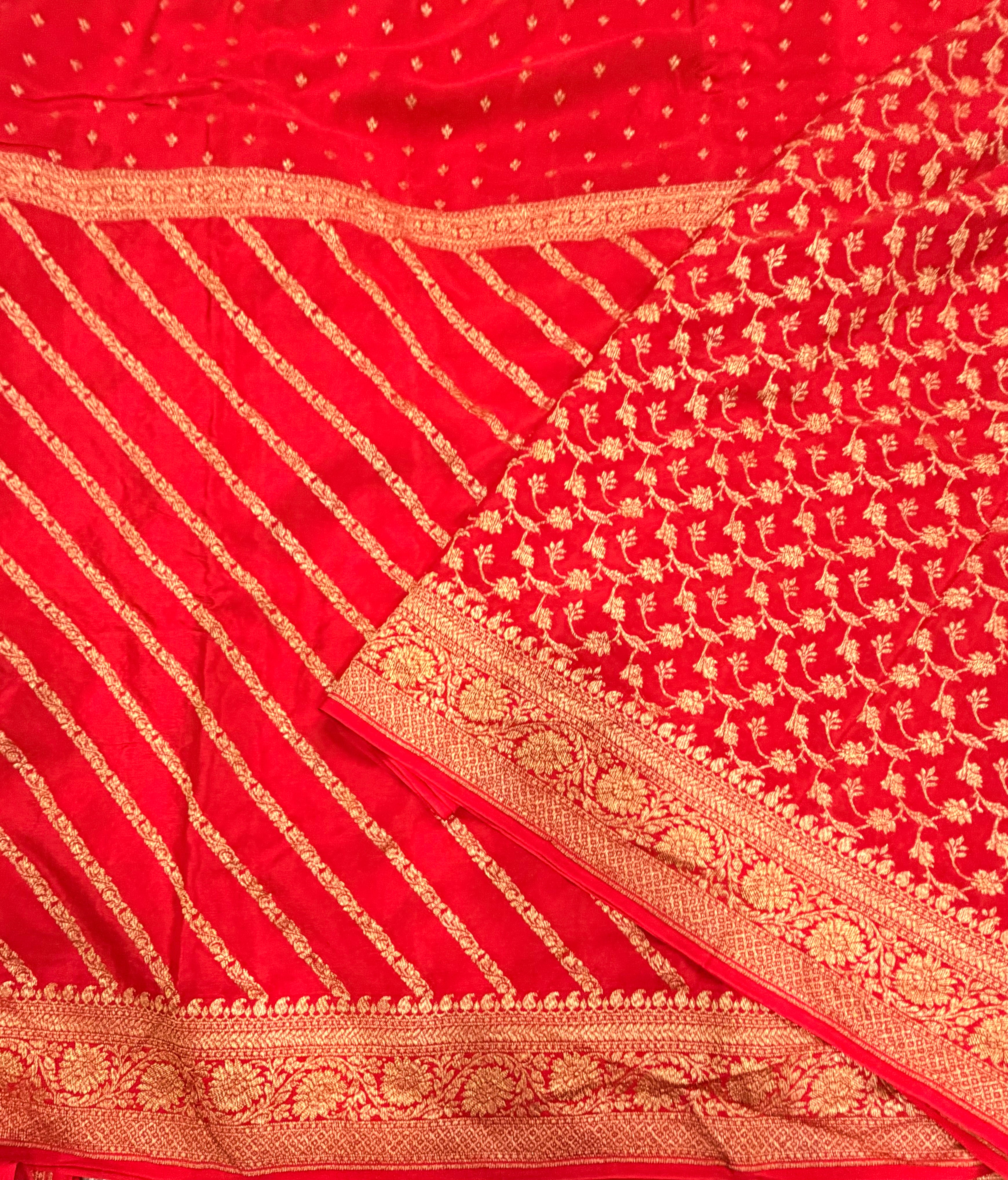 Red zig zag small butta half n half pure benarasi crepe silk saree