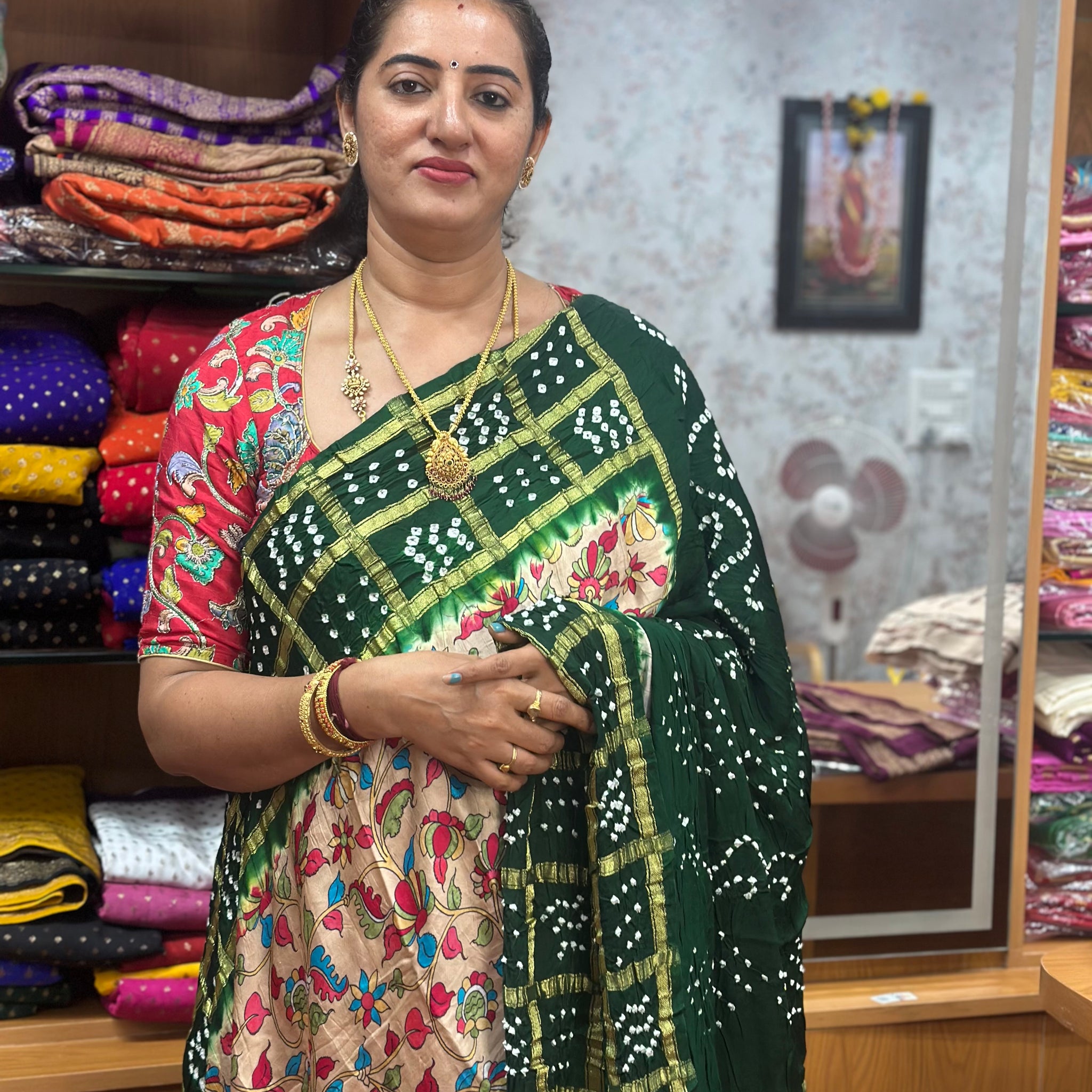 Green Bandini with kalamkari gajji tissue pallu saree