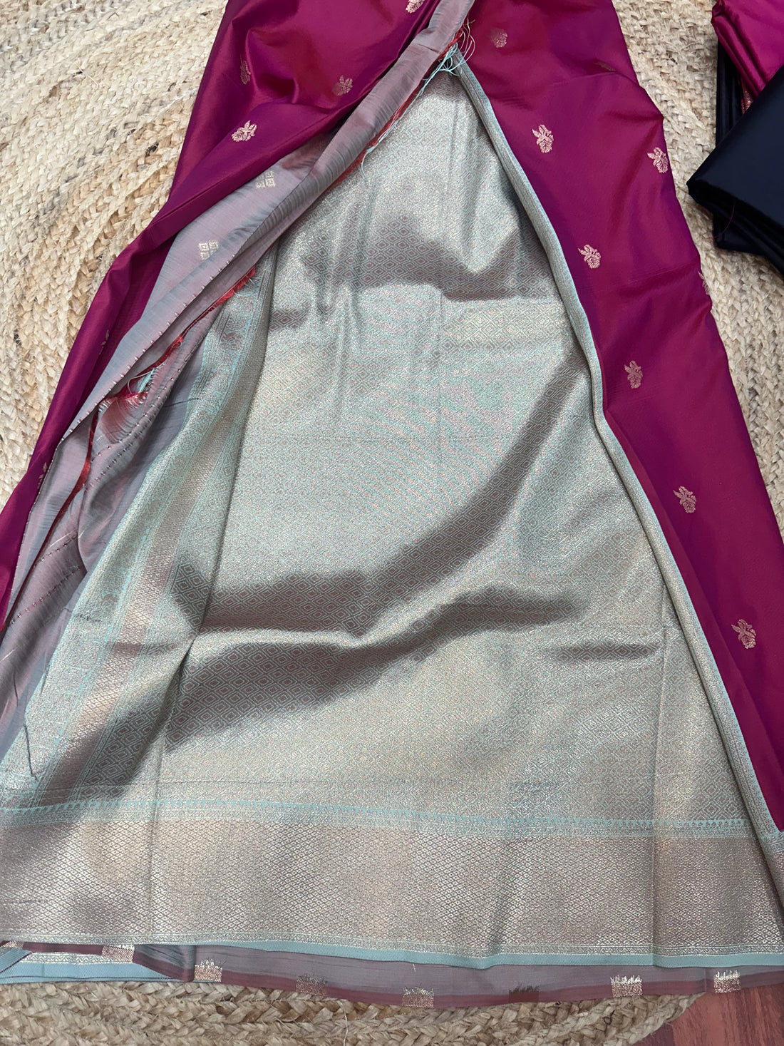 Red and sea Pistha green semi kanchi sarees
