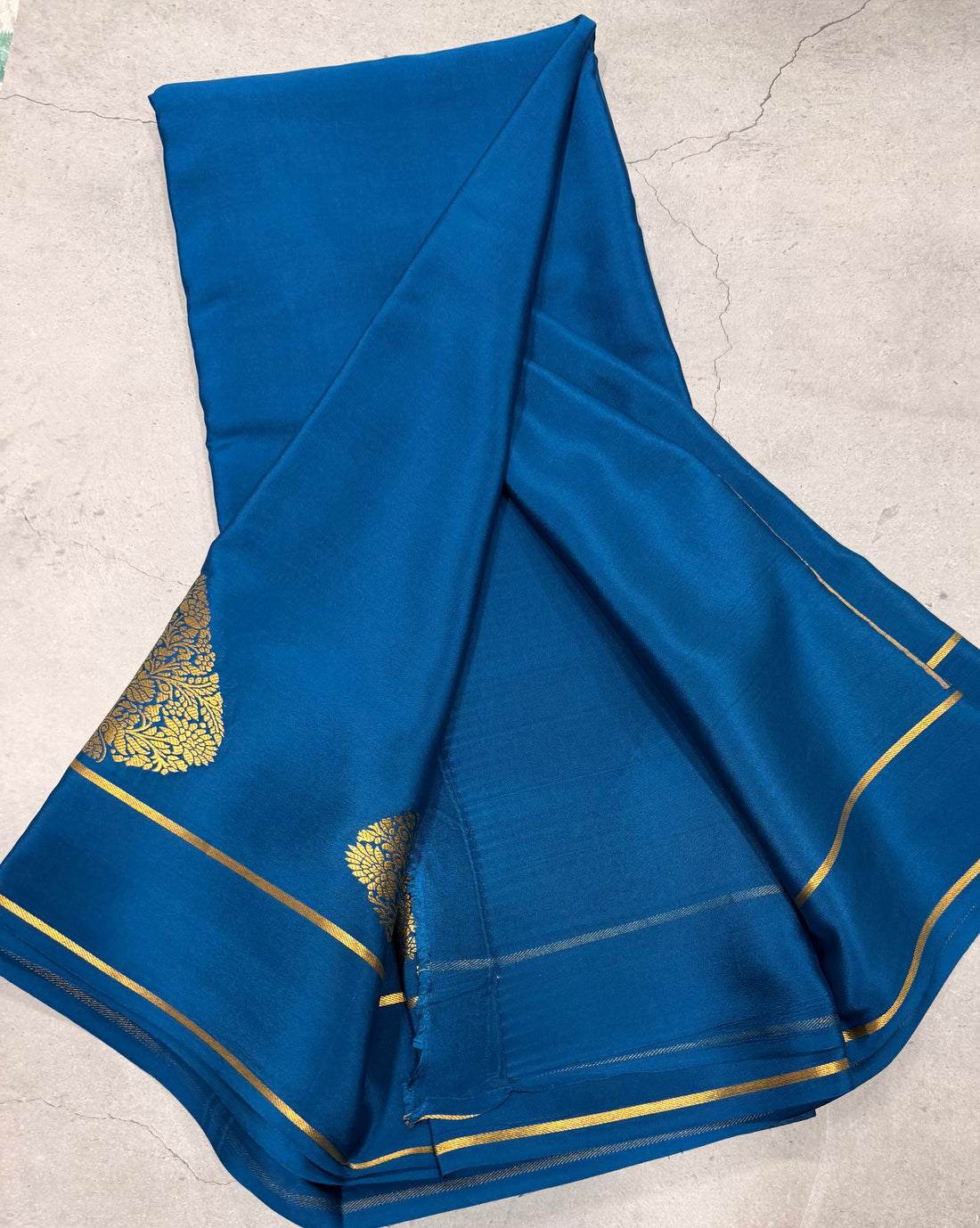 Peacock blue leaf big butta pure Mysore silk crepe saree