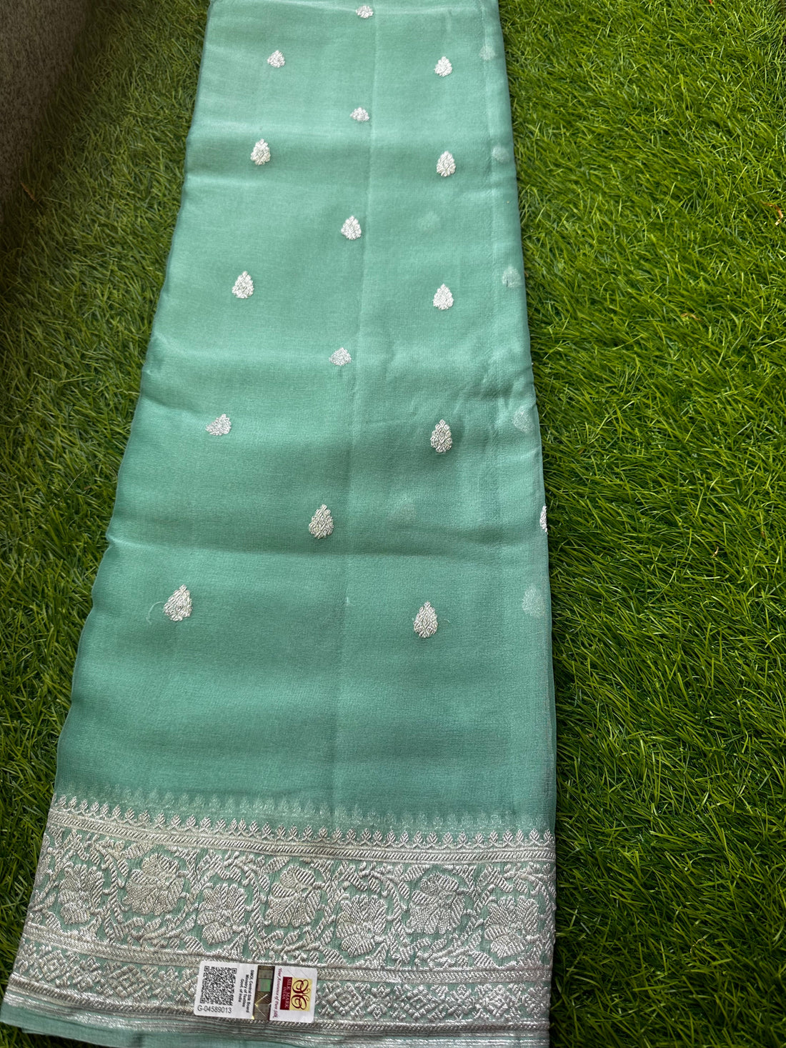 Pure khaddi chiffon,see green colour.