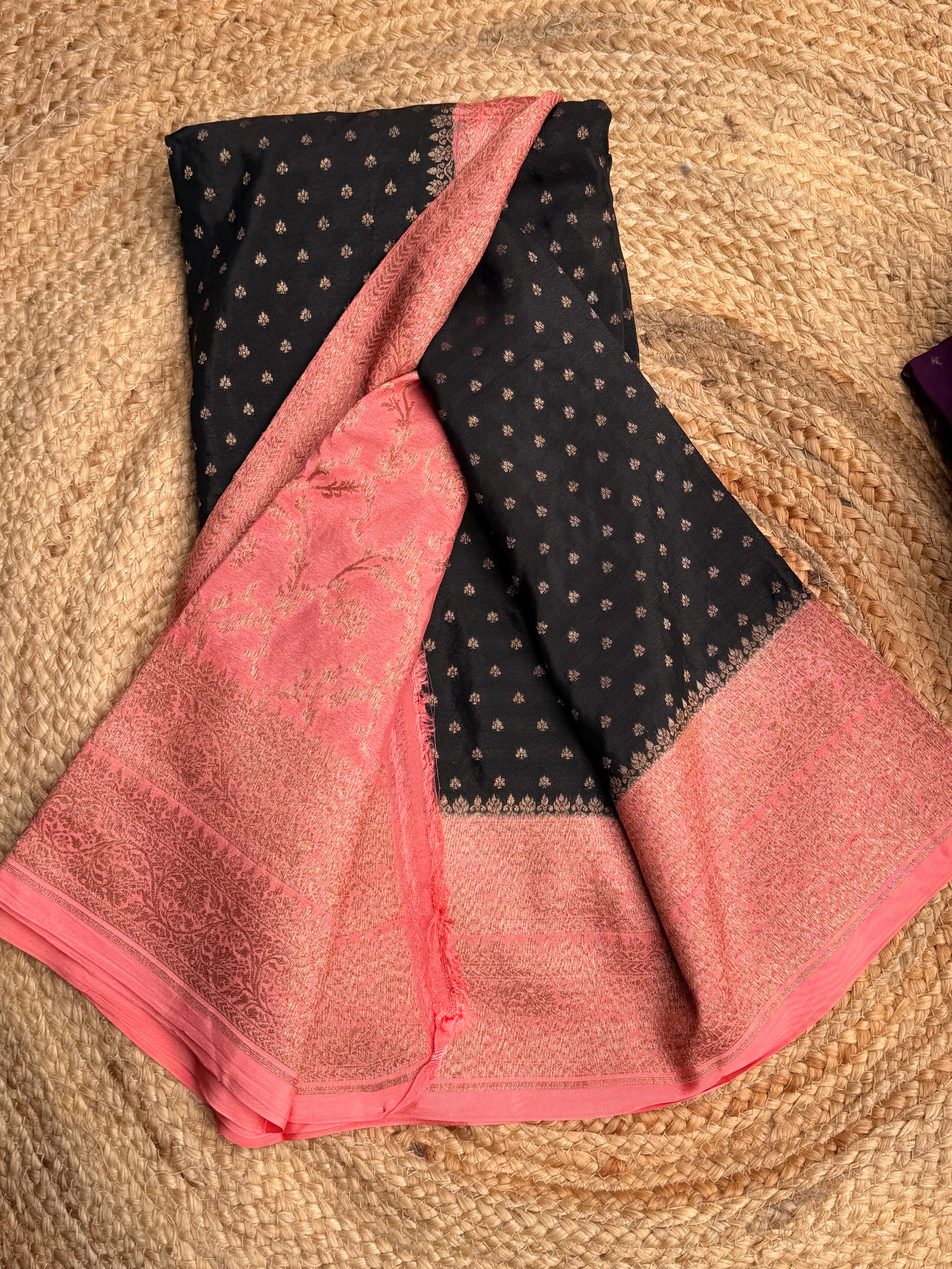 Black n pink small butta benarasi crepe saree