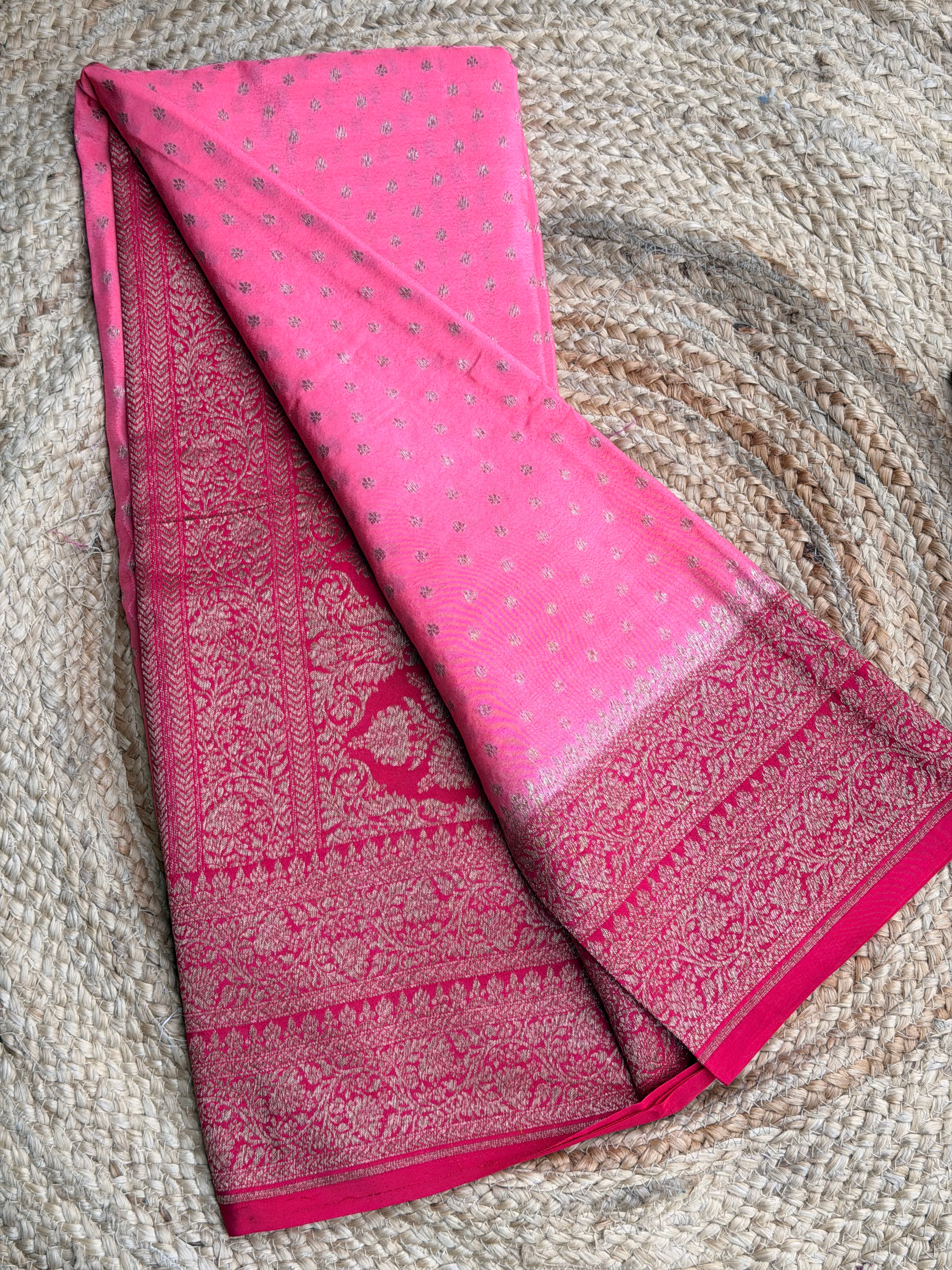 Light pink n pink small butta benarasi crepe saree