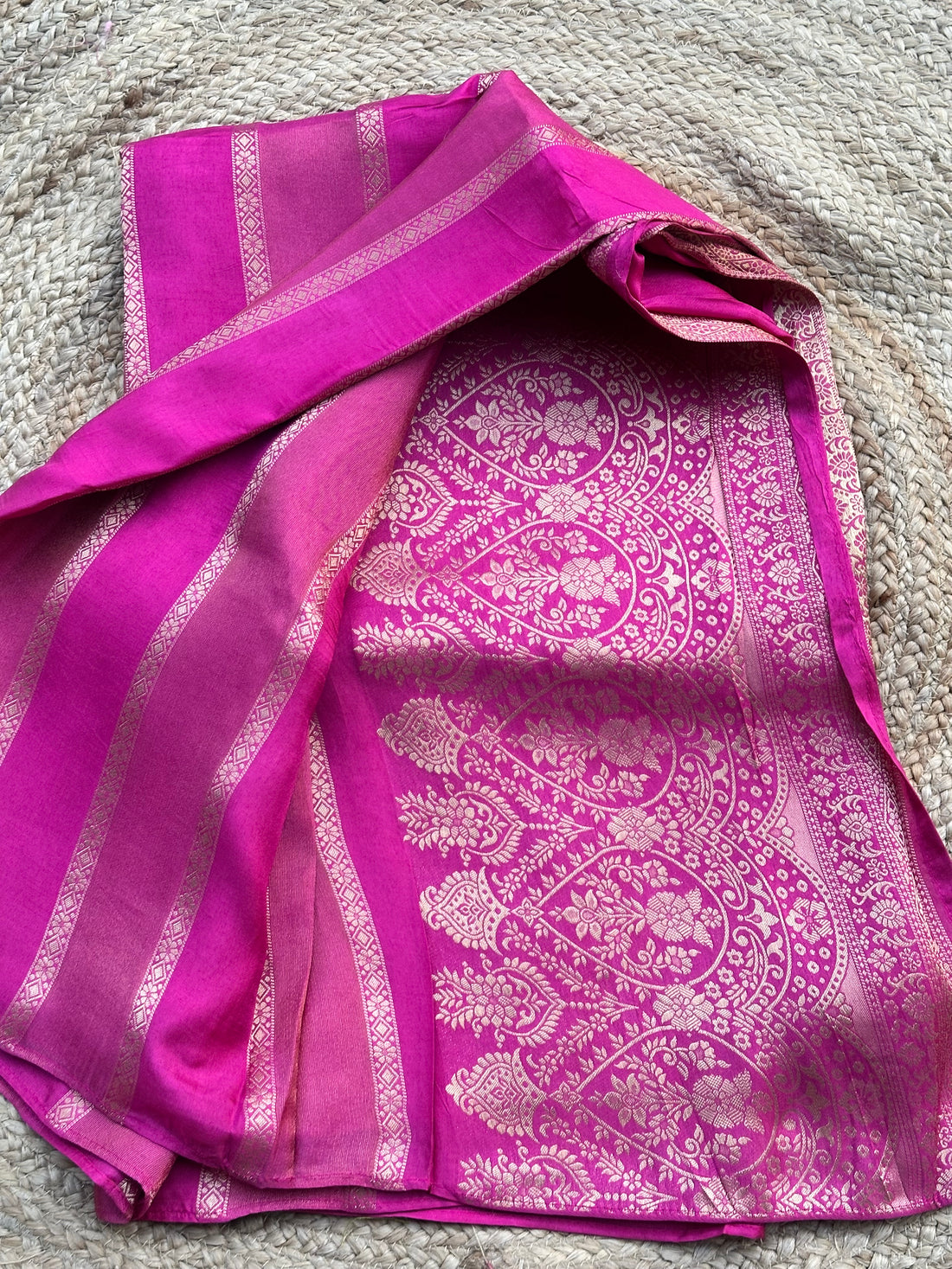 Pink vertical stripes Chiniya crepe sarees