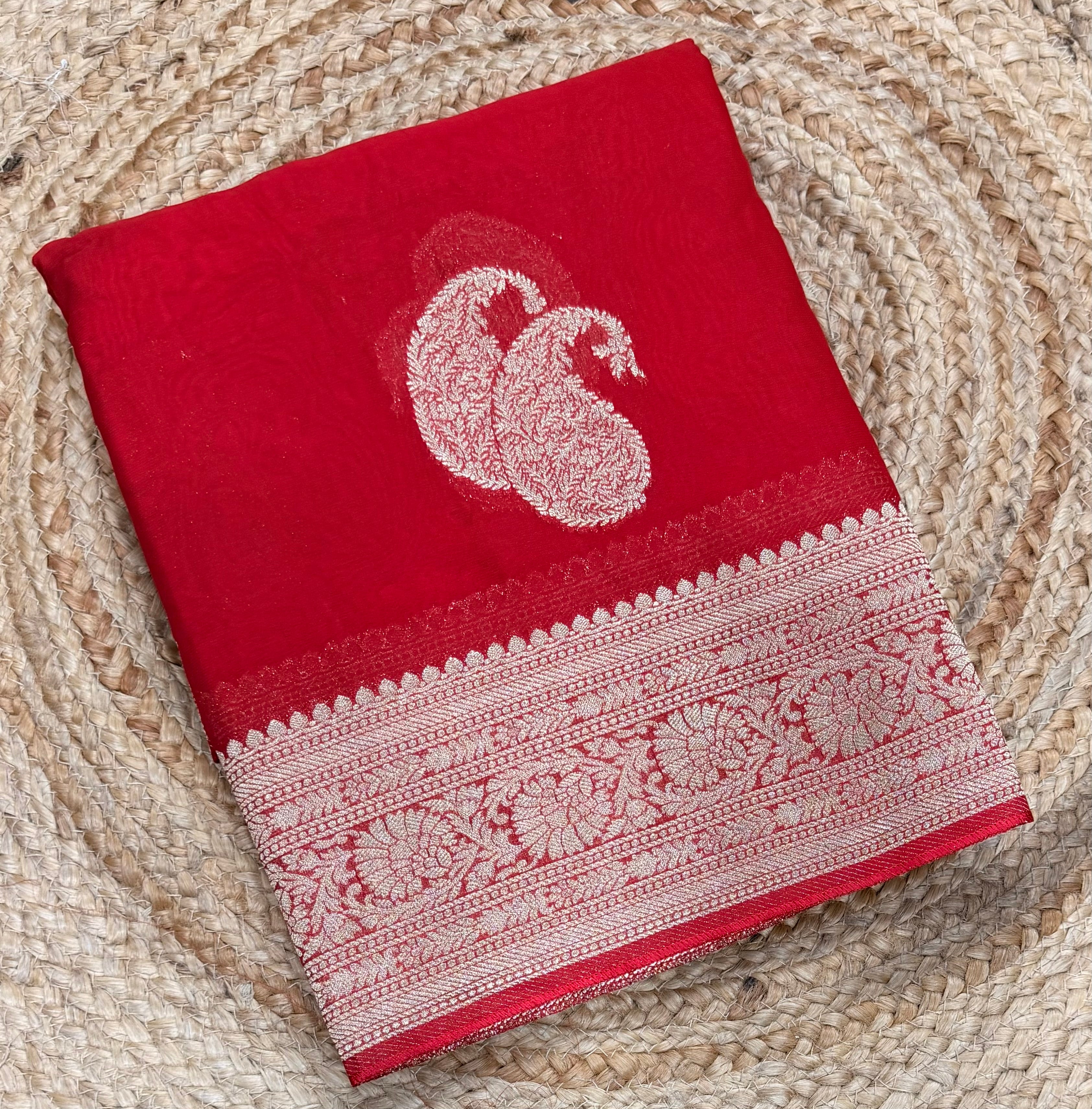 Red mango Butta georgette small border saree