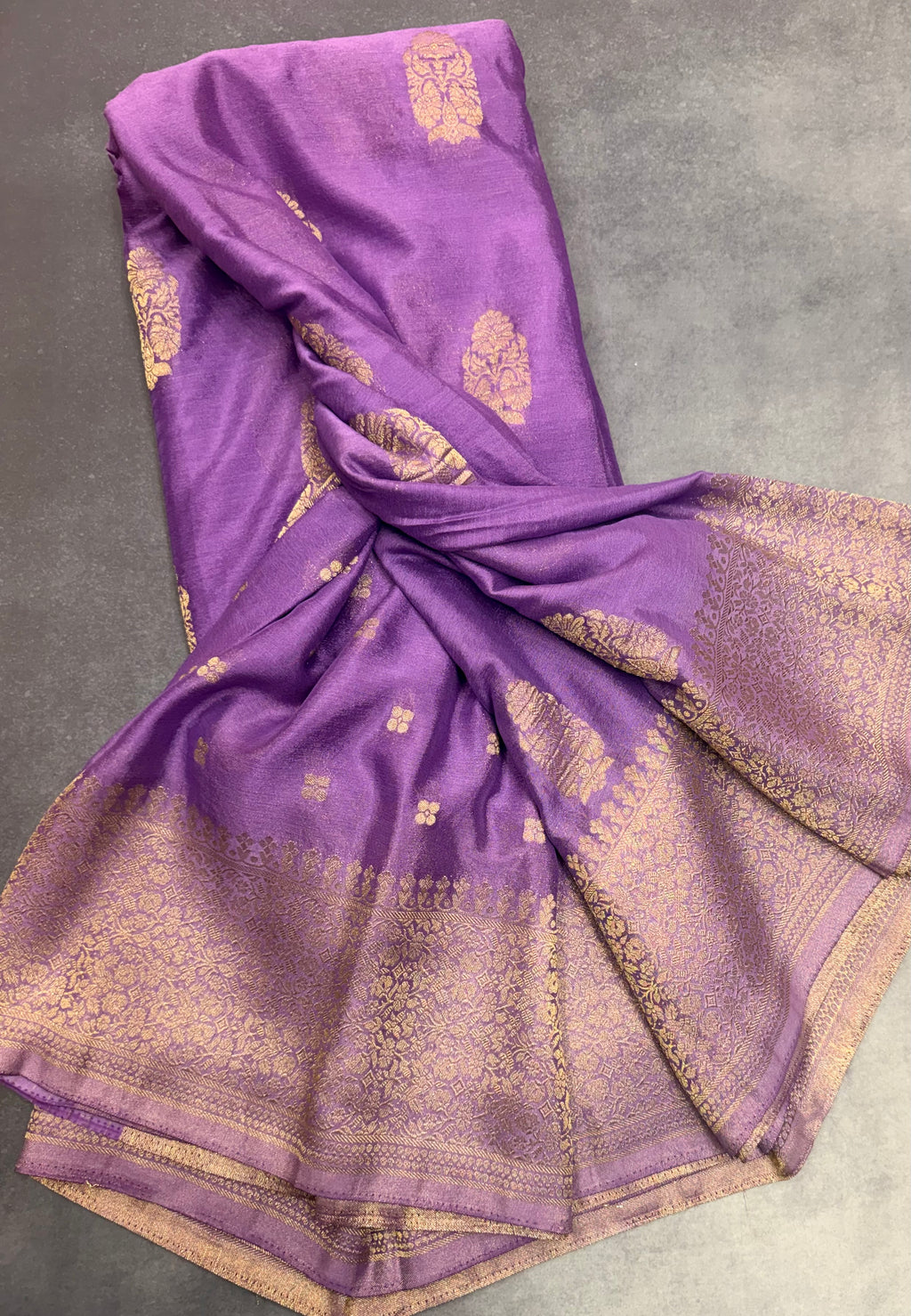 Light violet big butta 107 designer soft crepe silk