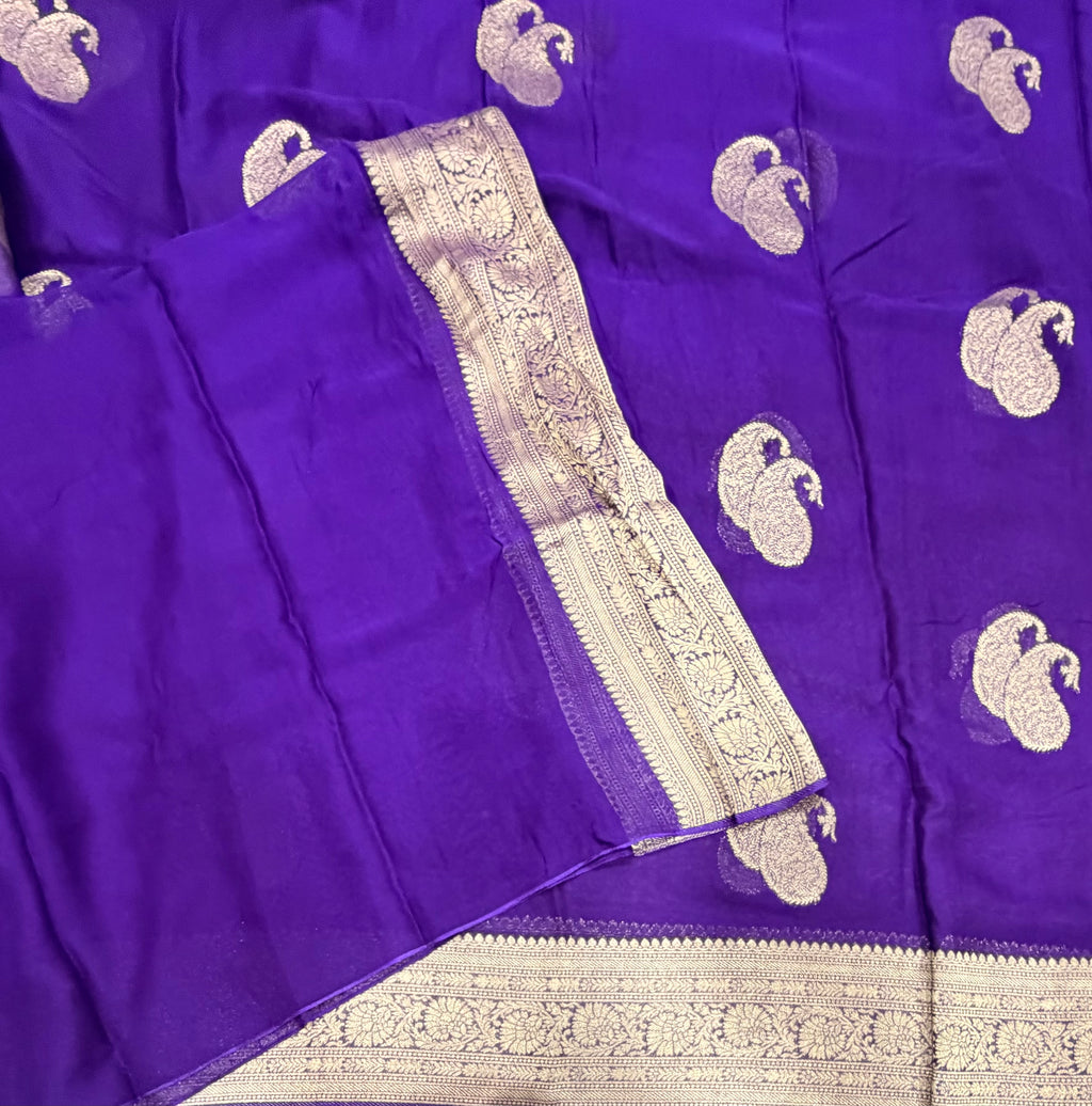 Blue mango Butta georgette small border saree