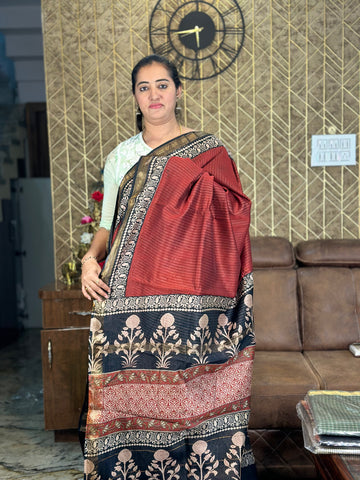 Maroon and black,Maheshwari silk.