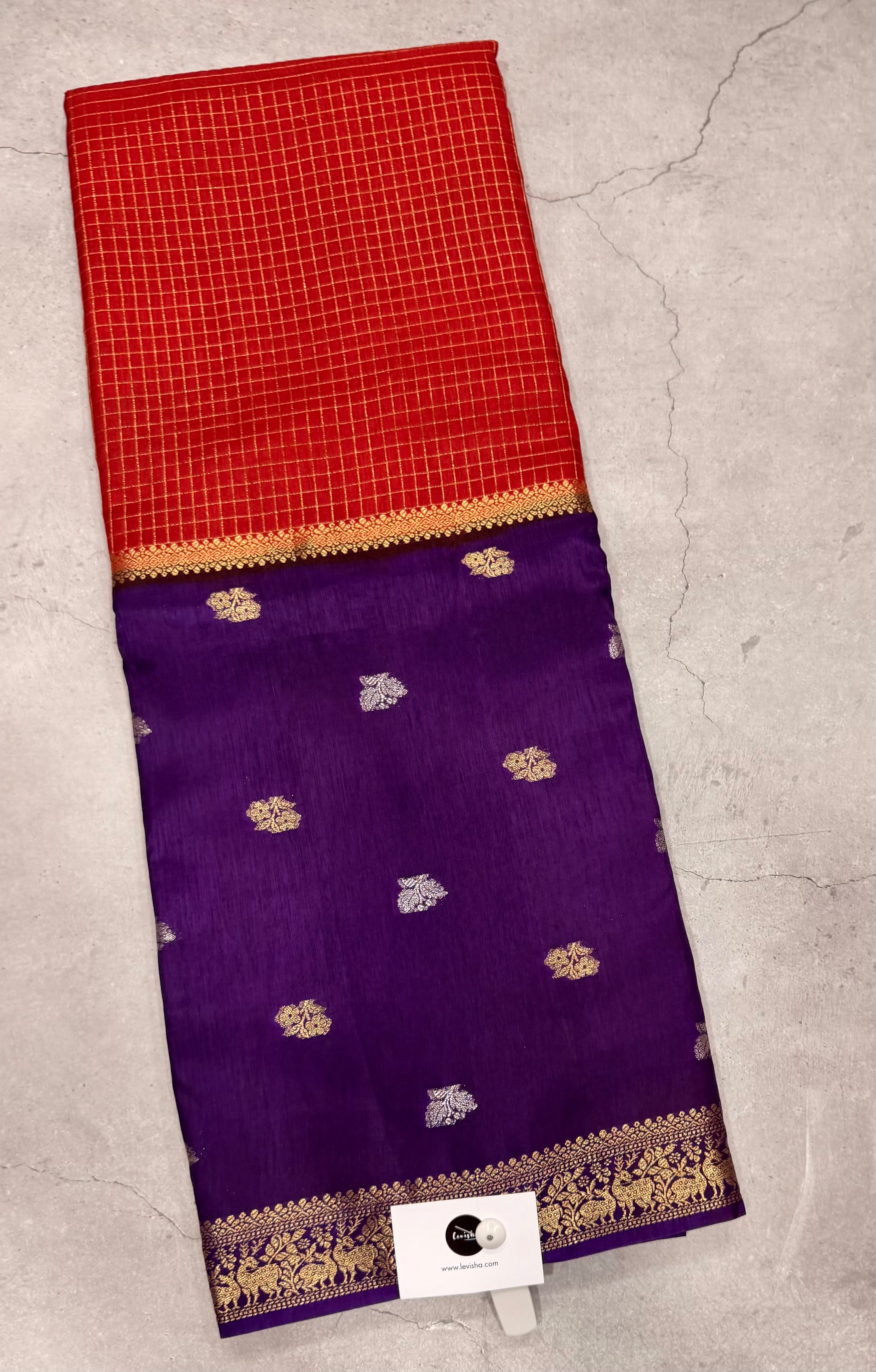 2D contrast border checks Dola crepe saree