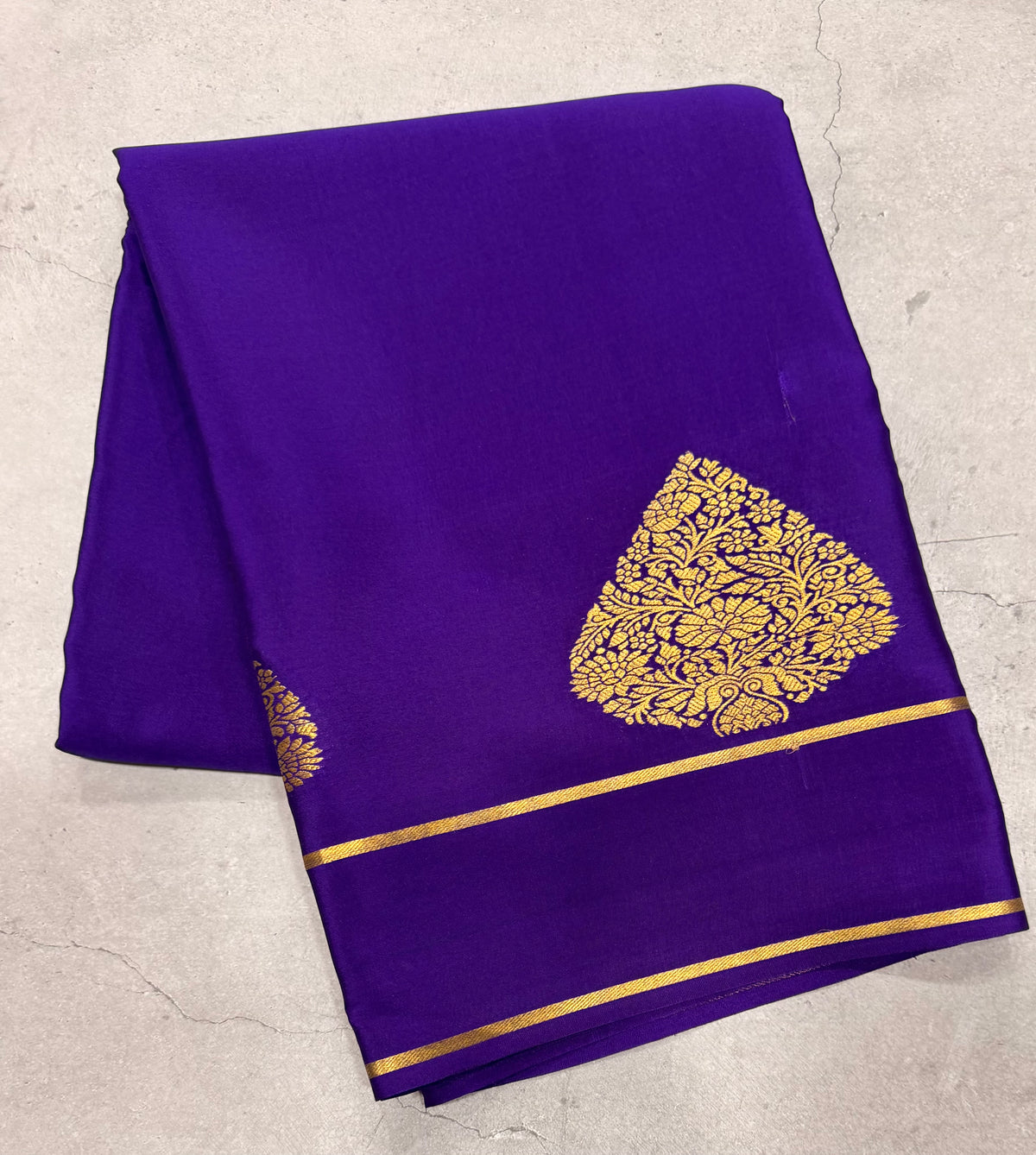 Purple leaf big butta pure Mysore silk crepe saree