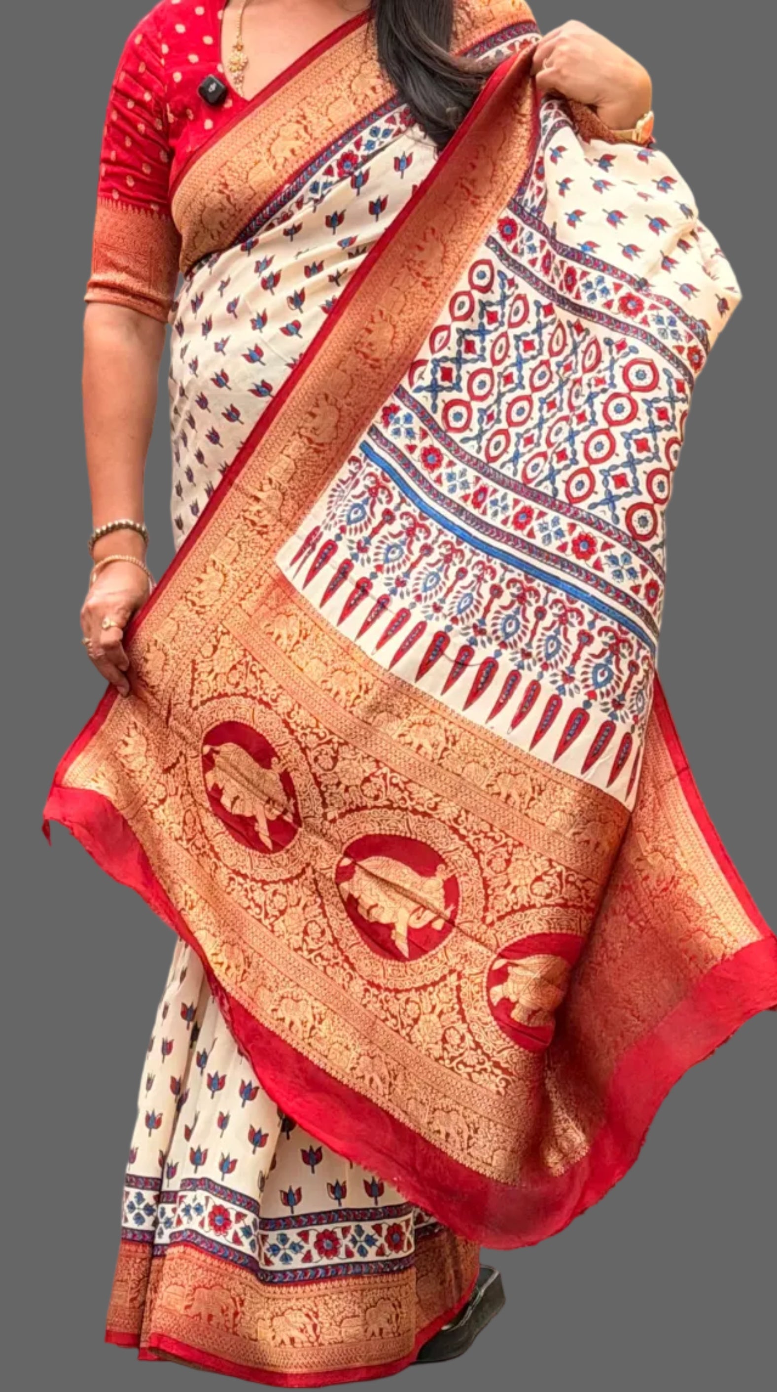 White small butta Kanchi border pure Ajrak dola sarees