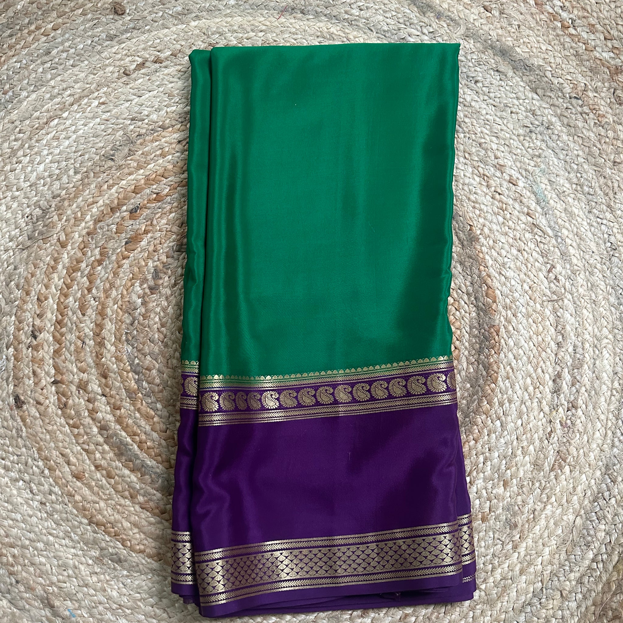Green with mejentha pure crepe Mysore Silk sarees. 120 gsm