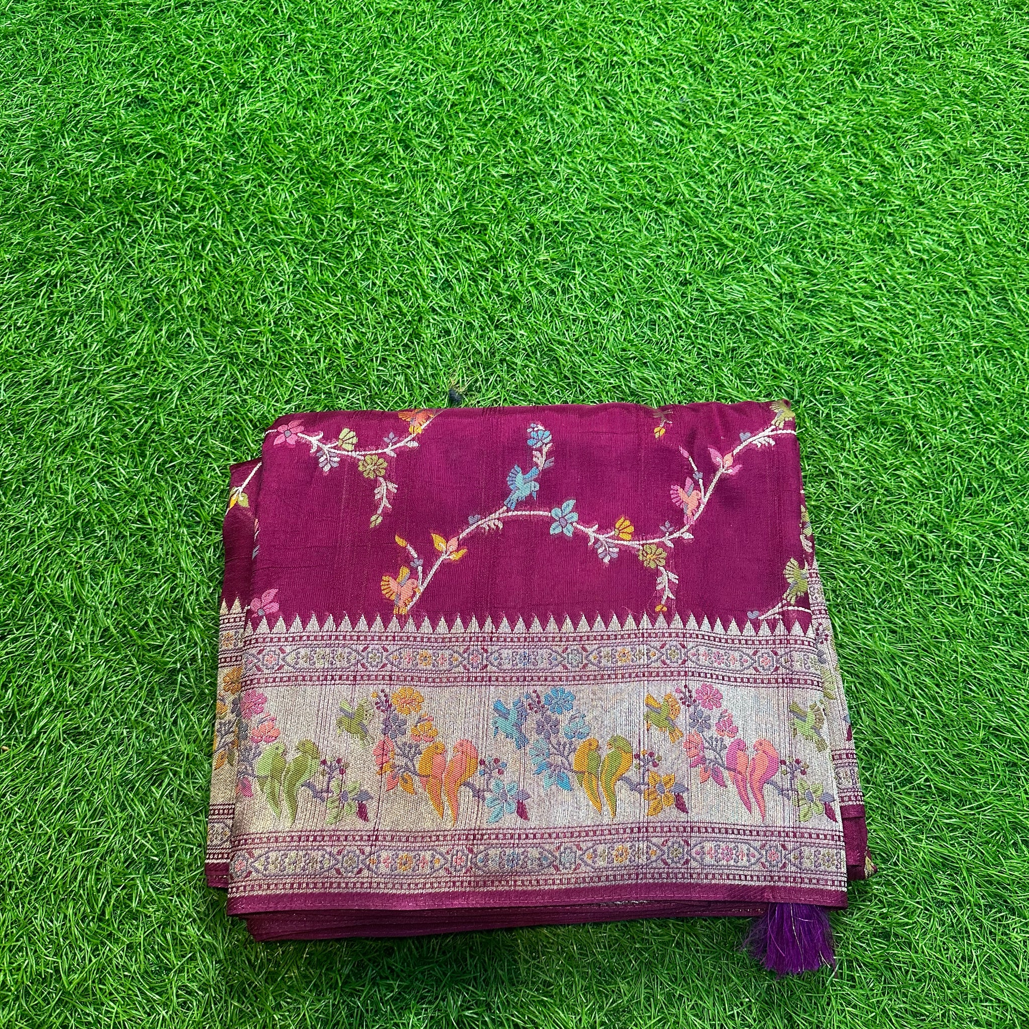 Wine Pure tusser Paithani concept border.