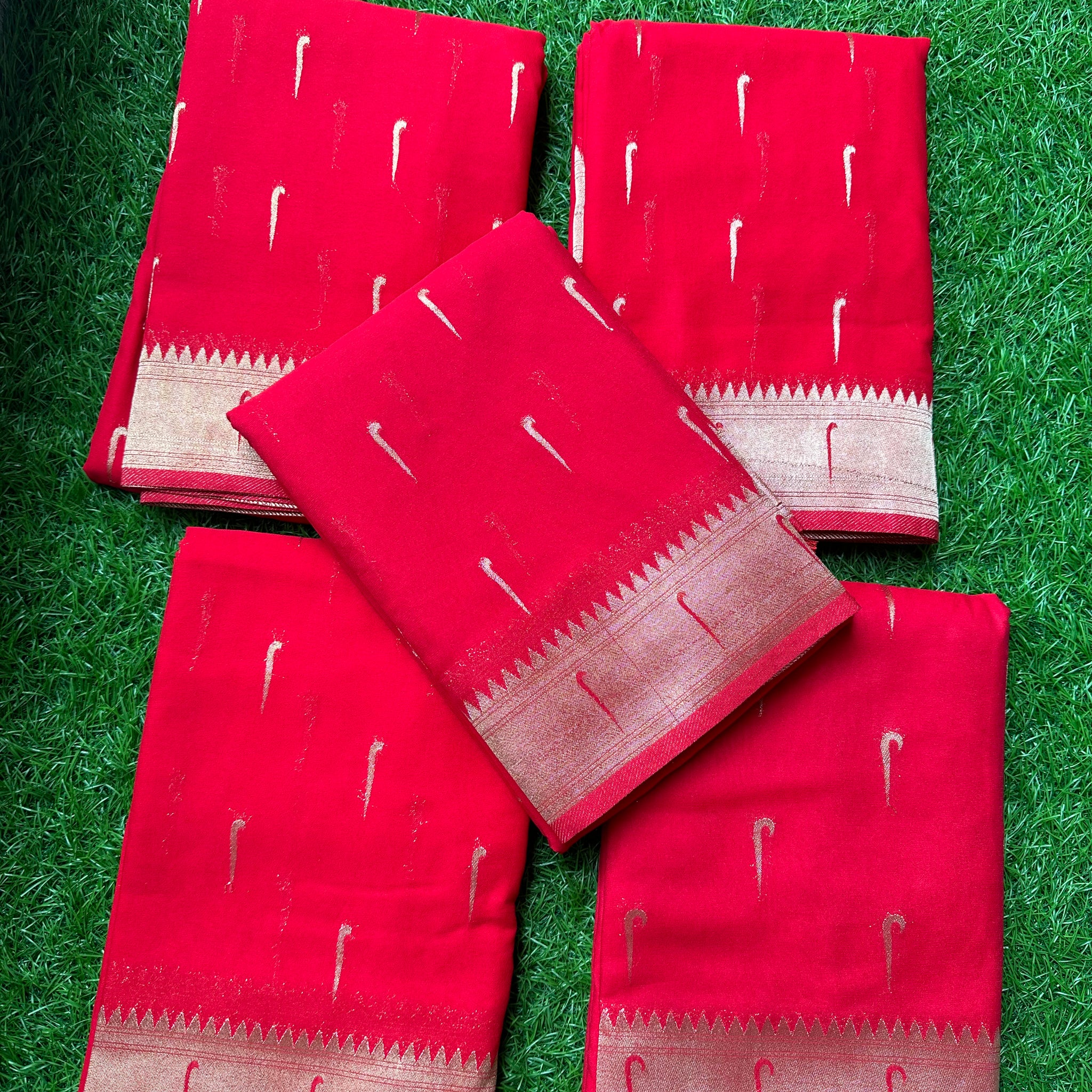 Hot red Premium georgette muniya Paithani border.