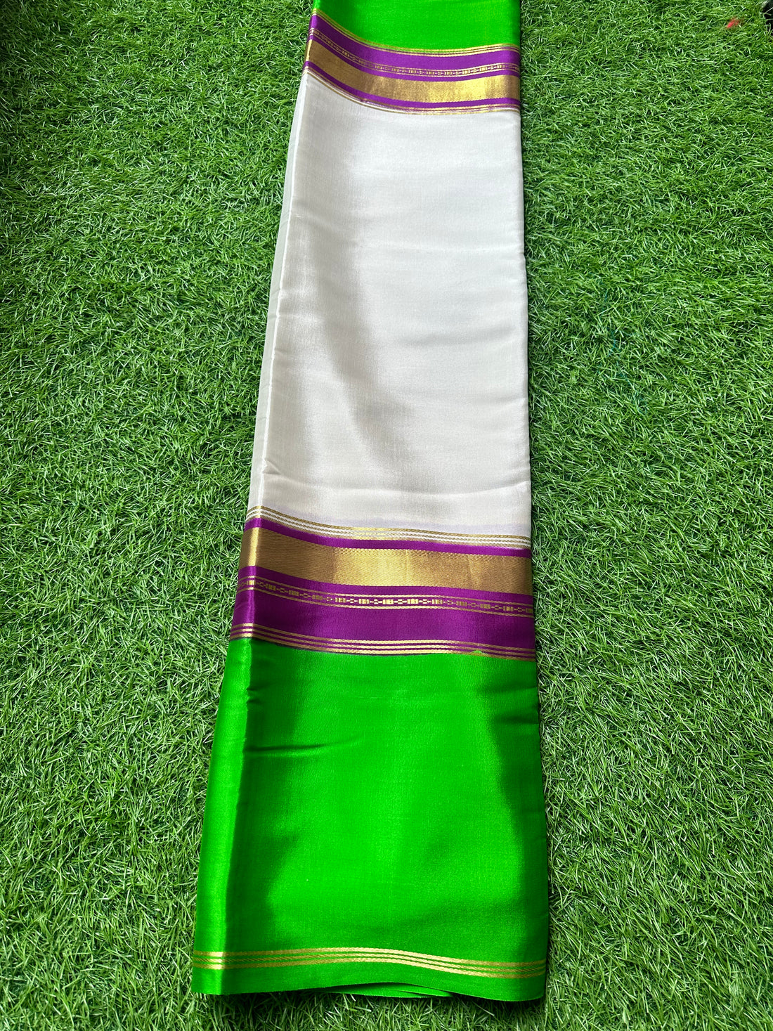 Cream with mejentha and green Pure Mysore Silk 3D