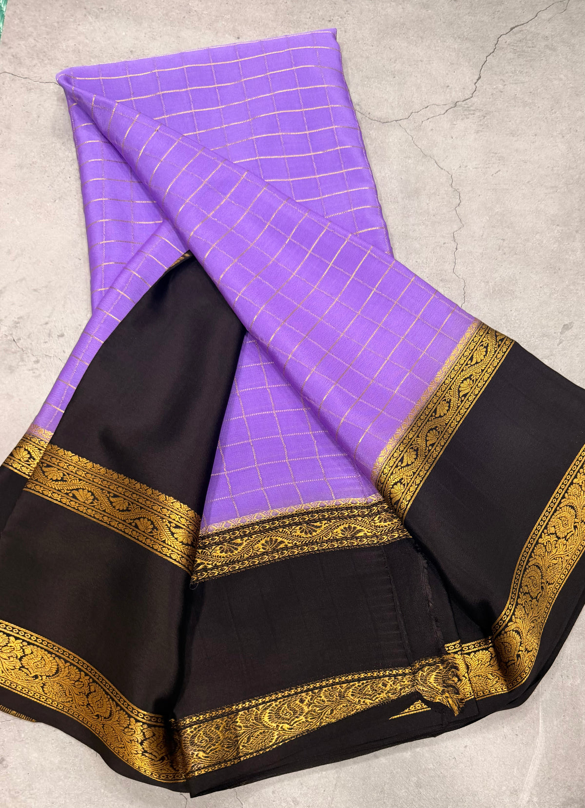 Lilac checks n bentex border pure Mysore silk crepe saree