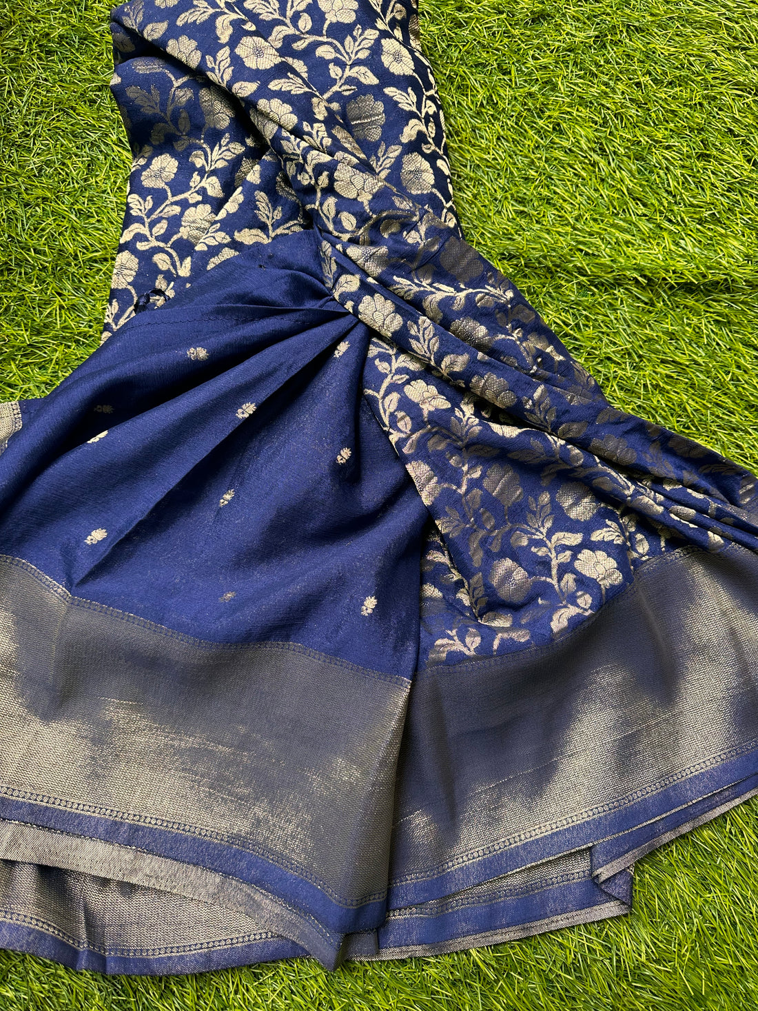 Designer georgette jaal pattern navy blue.