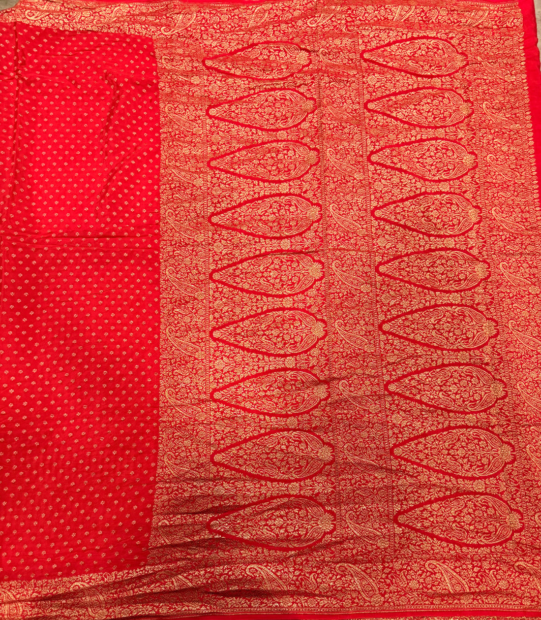 Red mango border small butta  pure benarasi crepe silk saree
