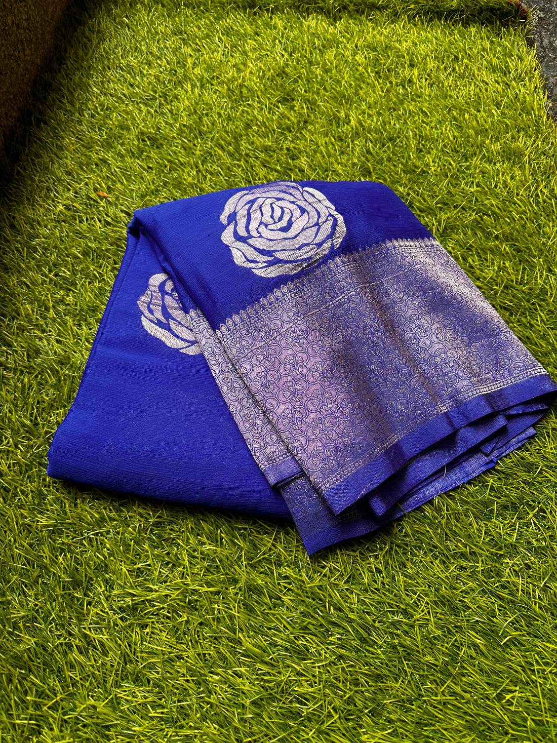 Soft crape,Rose butta royal blue