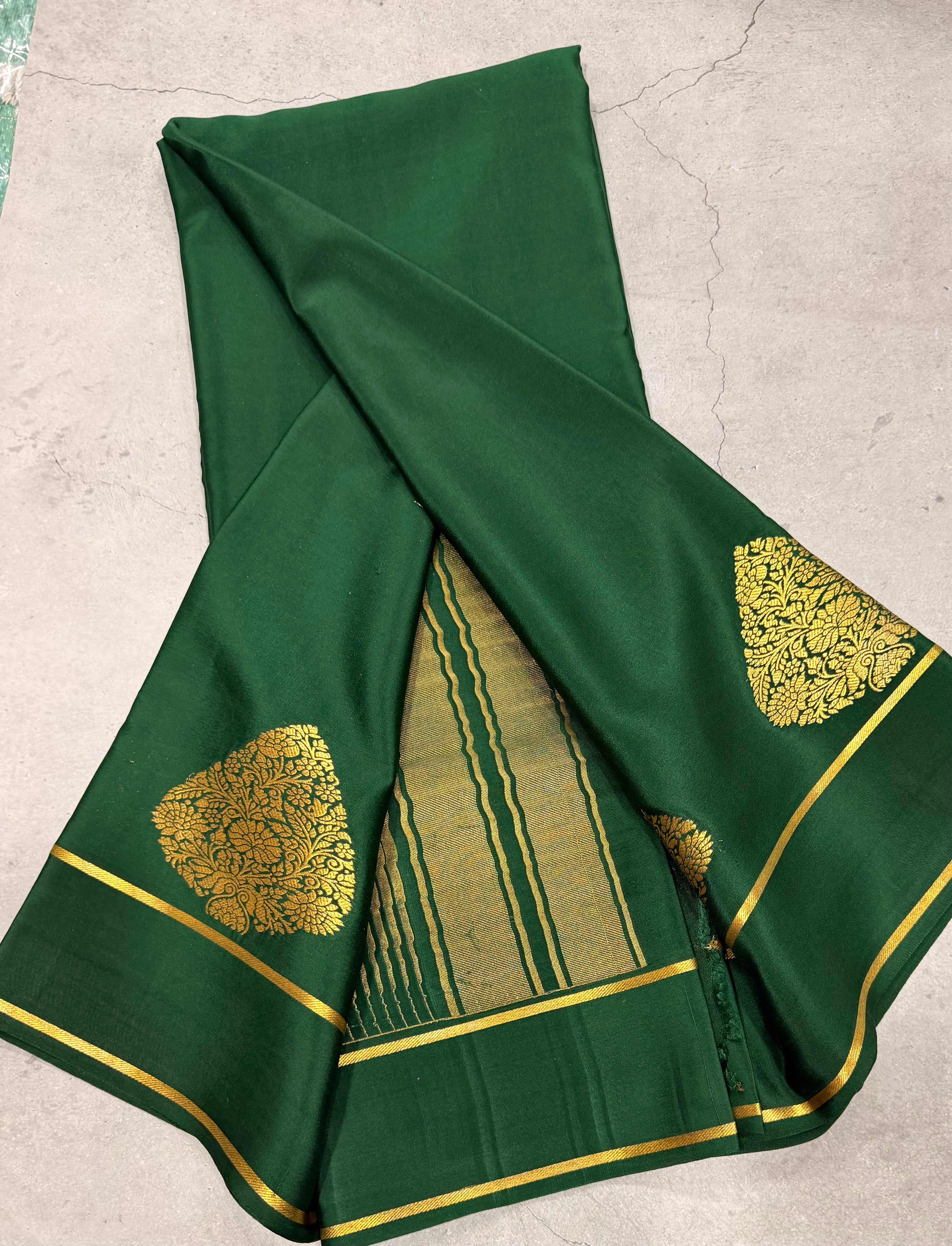 Bottle green leaf big butta pure Mysore silk crepe saree