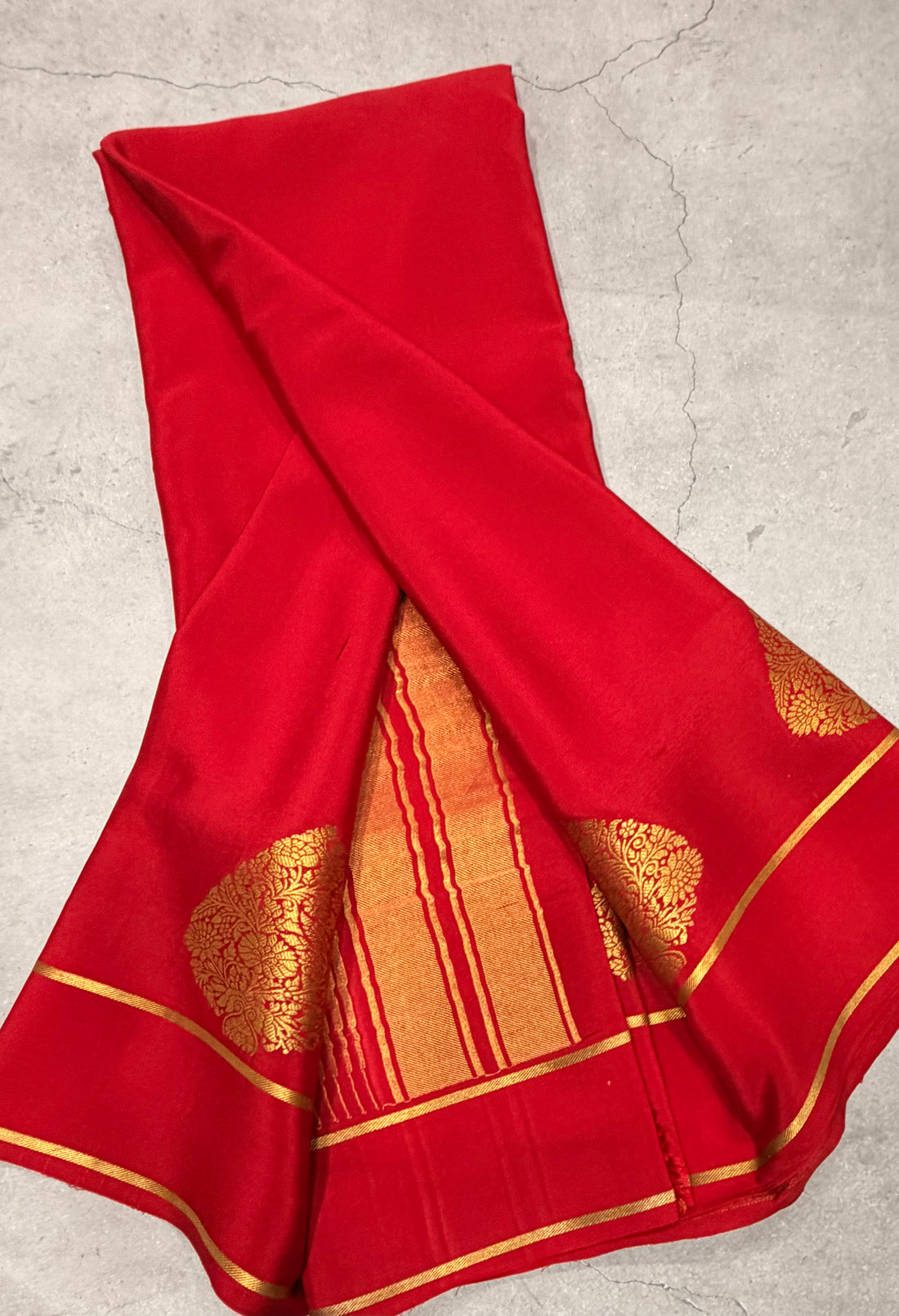 Red leaf big butta pure Mysore silk crepe saree