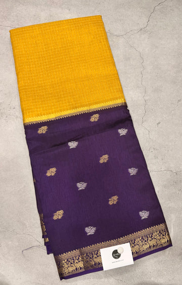 2D contrast border checks Dola crepe saree