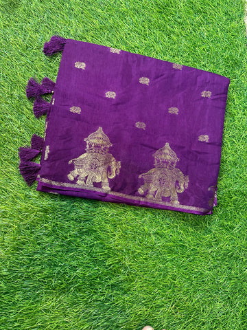 Dola silk in elephant border