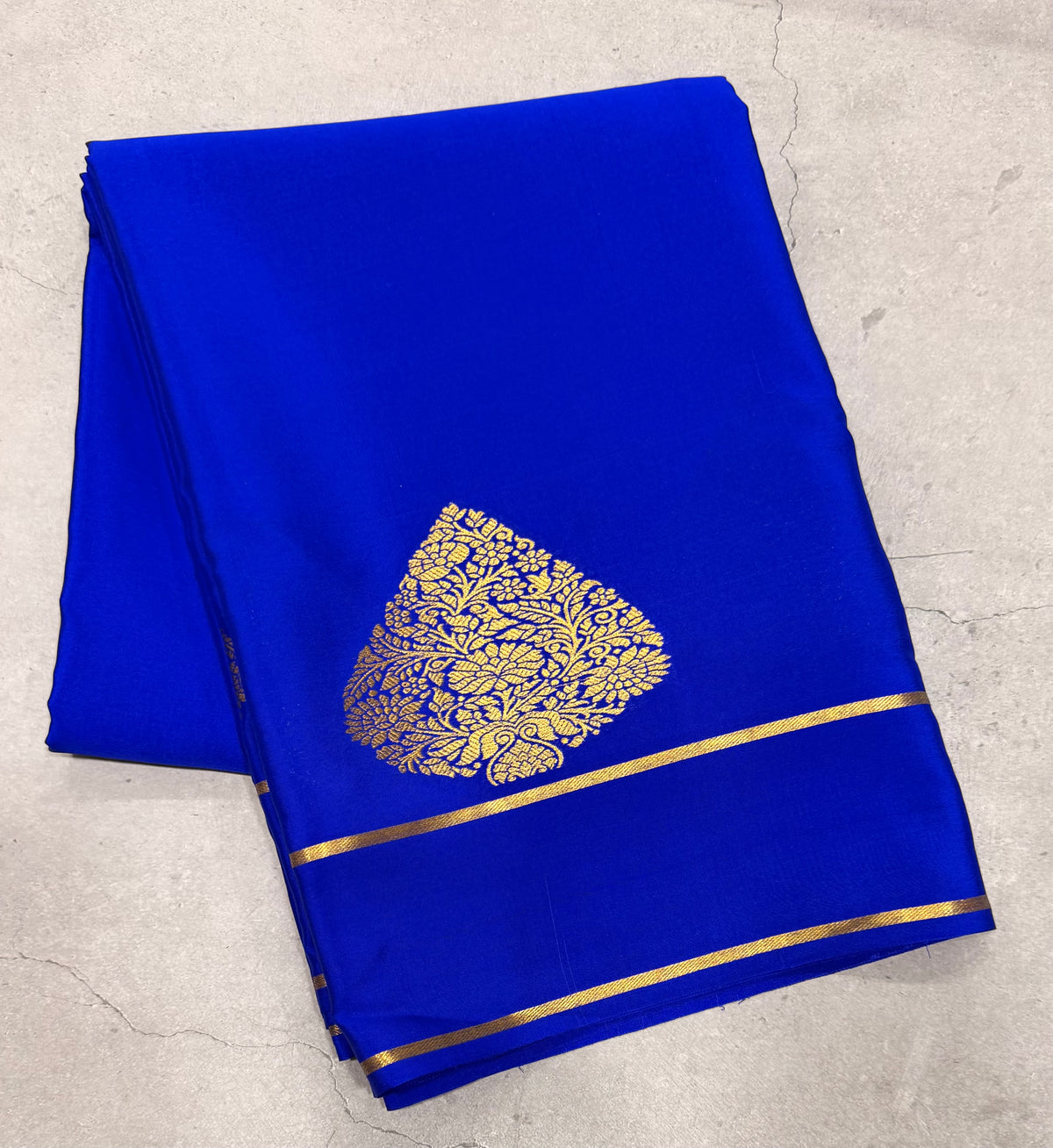 Royal blue leaf big butta pure Mysore silk crepe saree