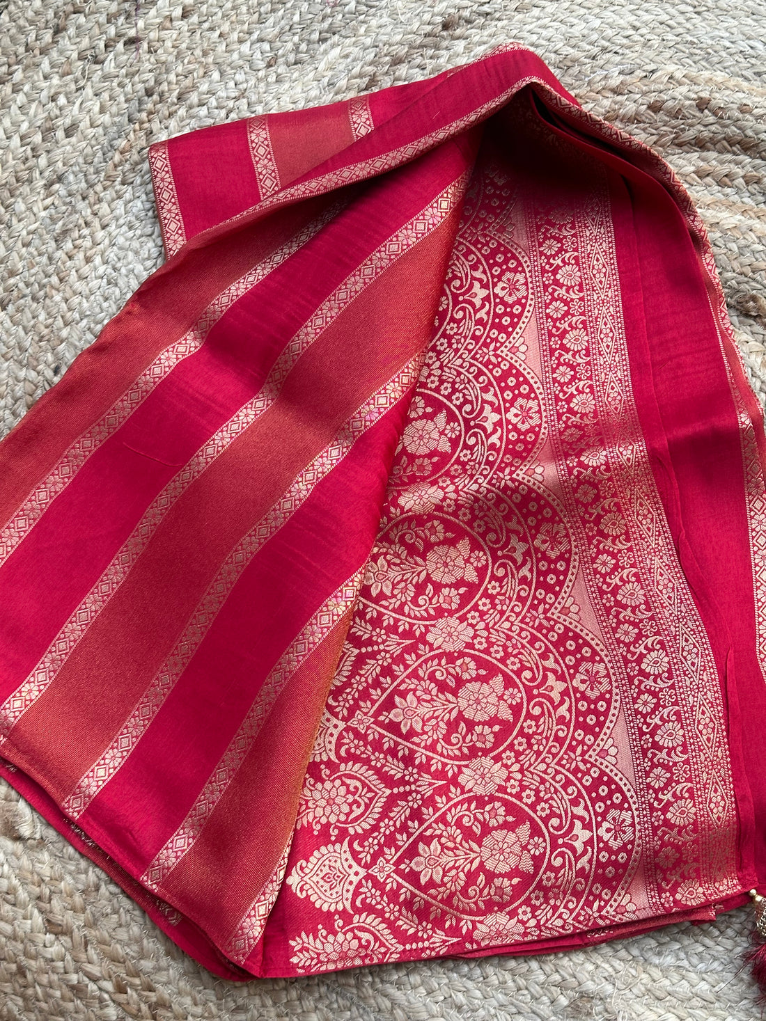 Red vertical stripes Chiniya crepe sarees