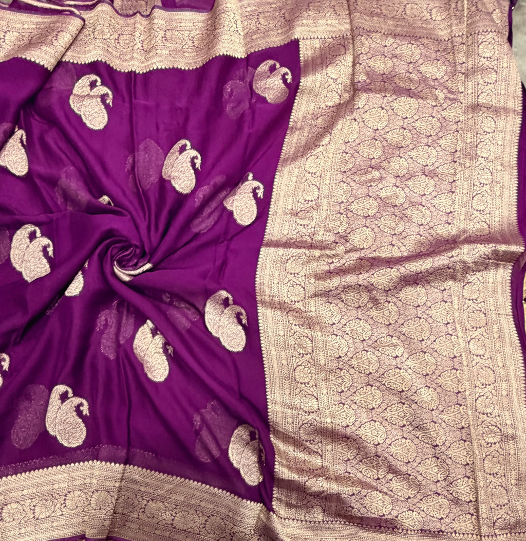 Purple mango Butta georgette small border saree