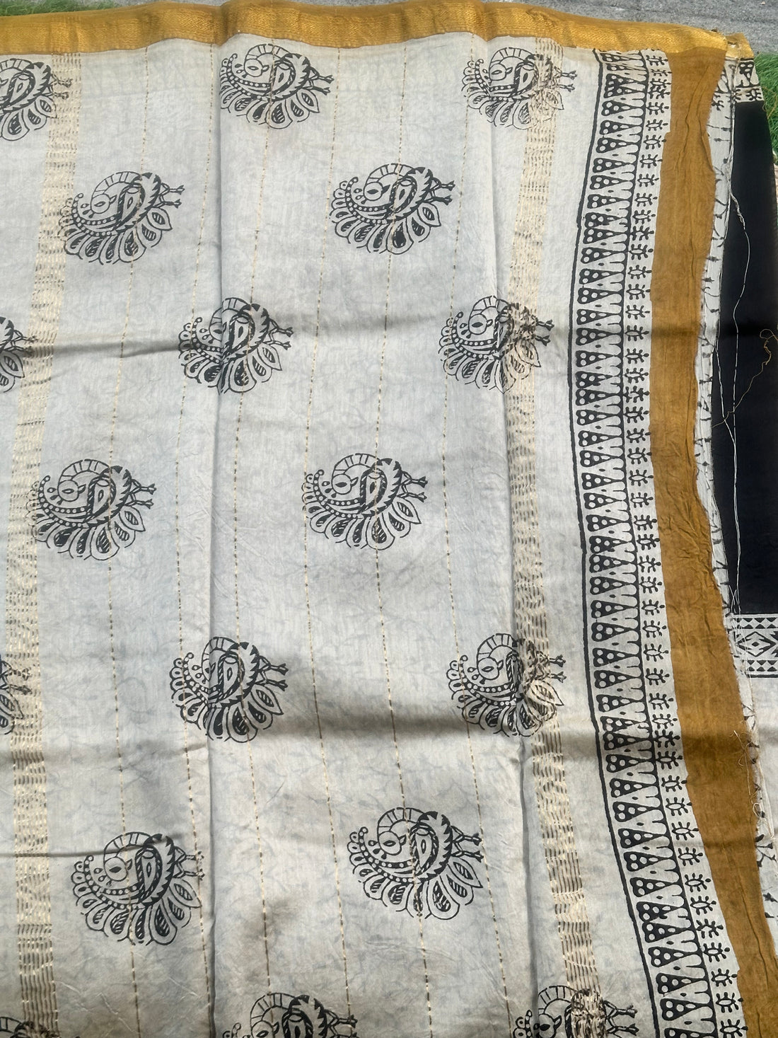 Black and cream Maheshwari silk cotton sarees