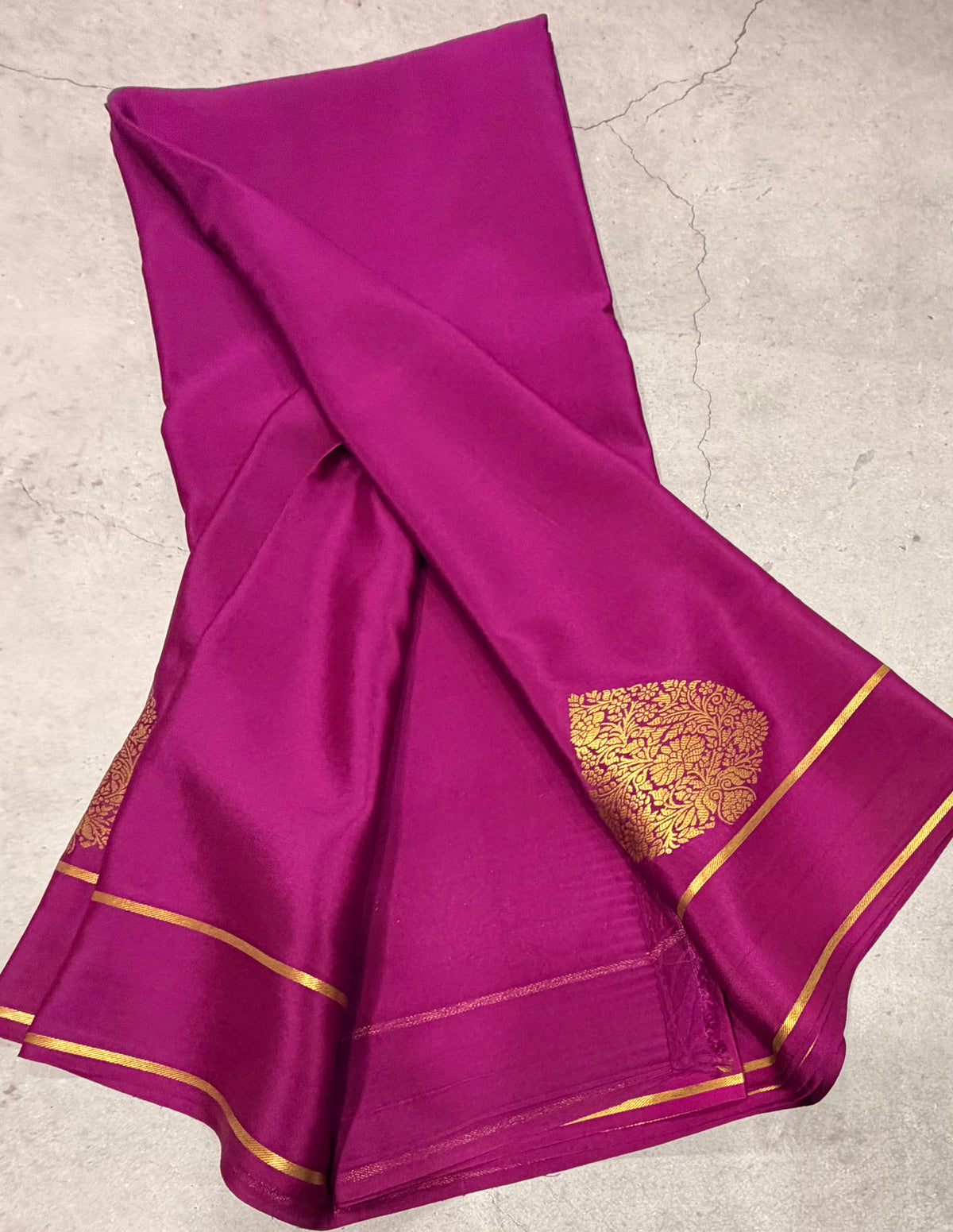 Magenta leaf big butta pure Mysore silk crepe saree