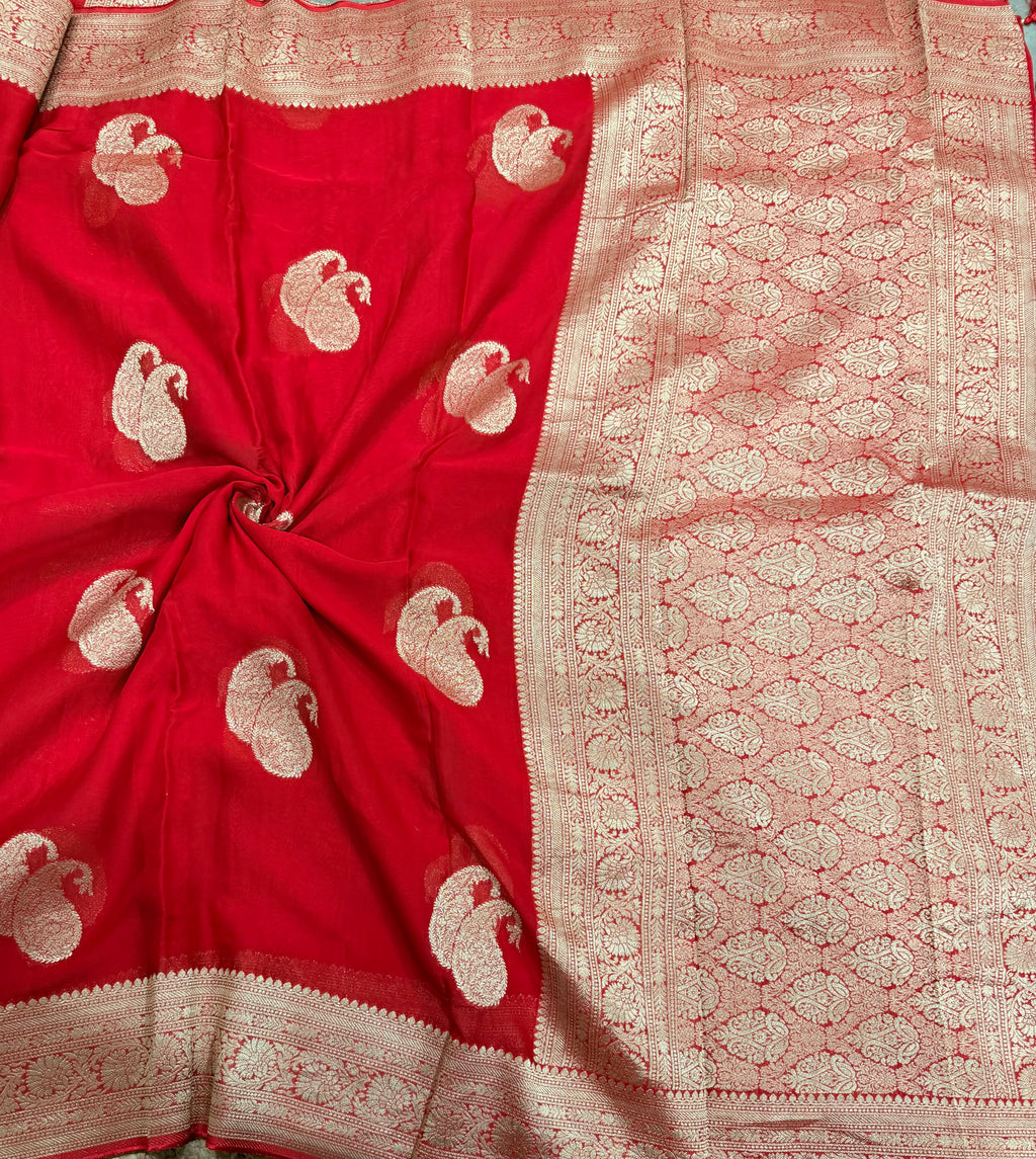 Red mango Butta georgette small border saree