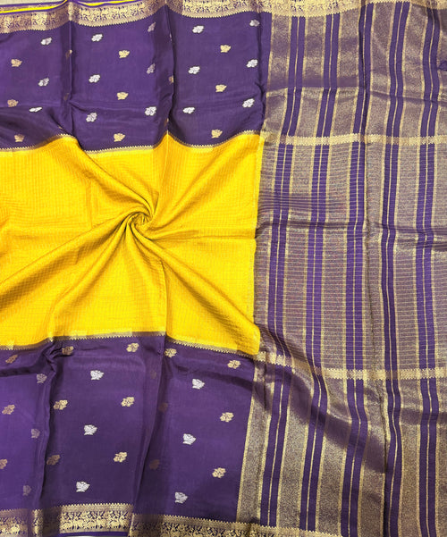 2D contrast border checks Dola crepe saree