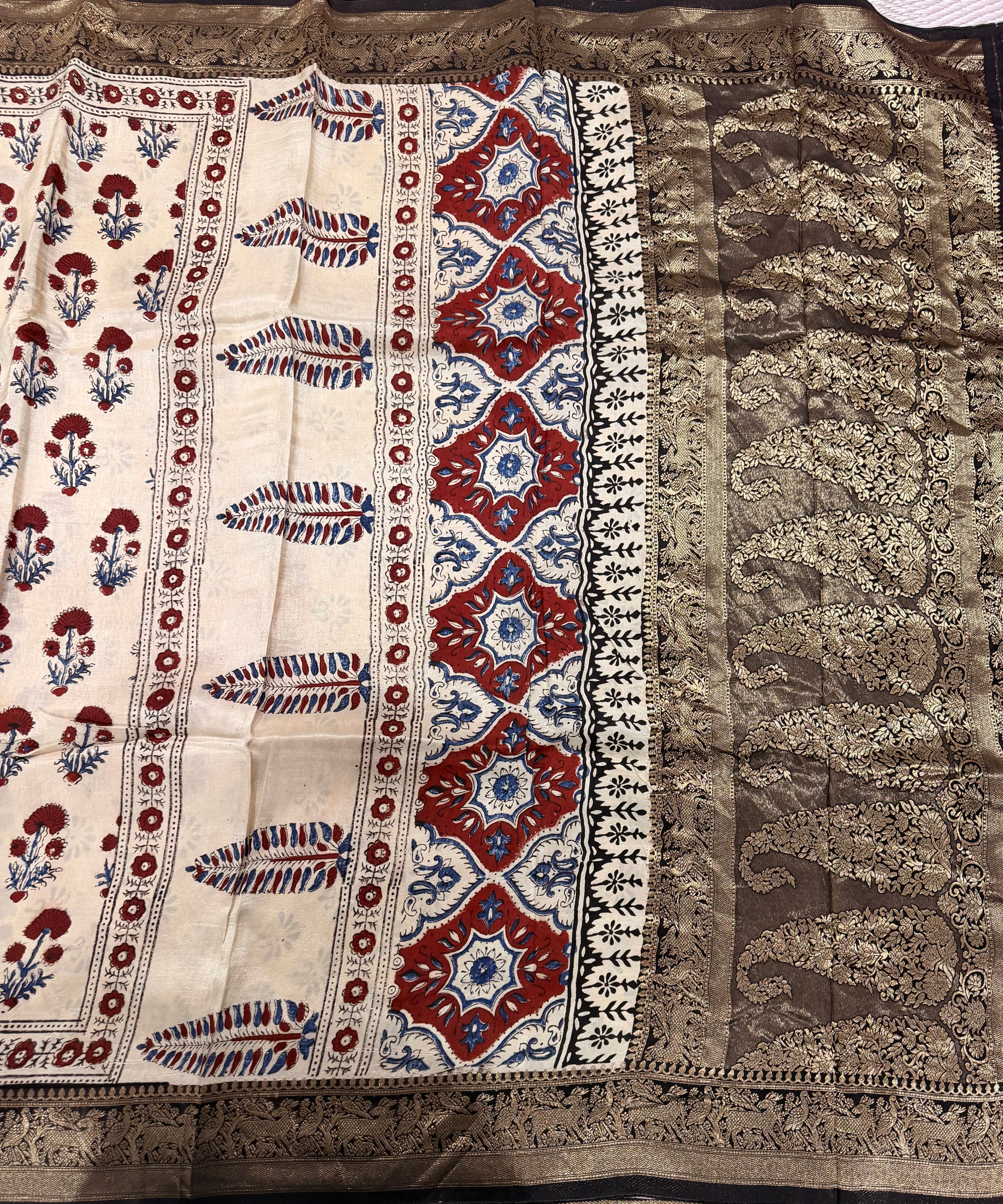 Cream small butta Kanchi border pure Ajrak dola sarees