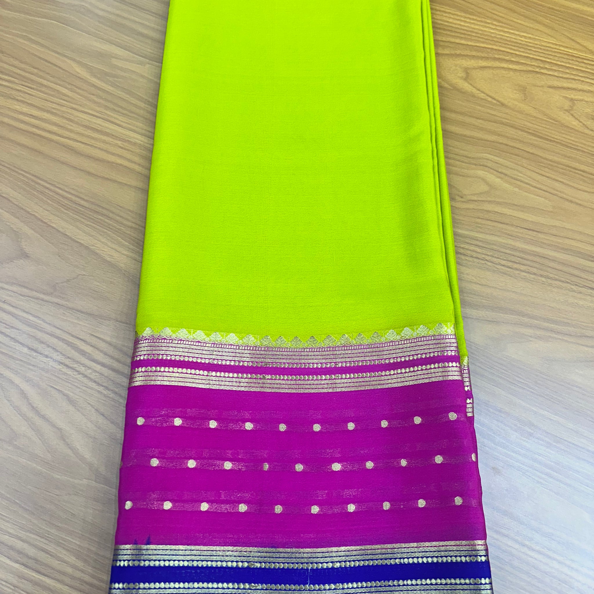 Neon green with pink pure crepe 120 gsm