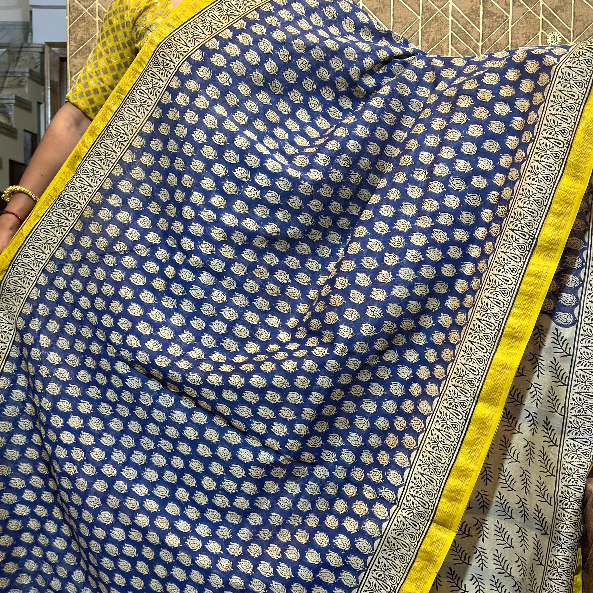 Sona Pure Hand-block Printed Maheshwari Silk Saree