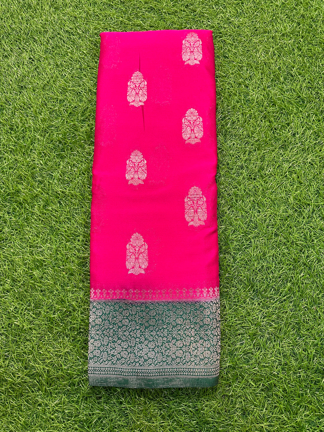 Pink and green soft crepe big butta