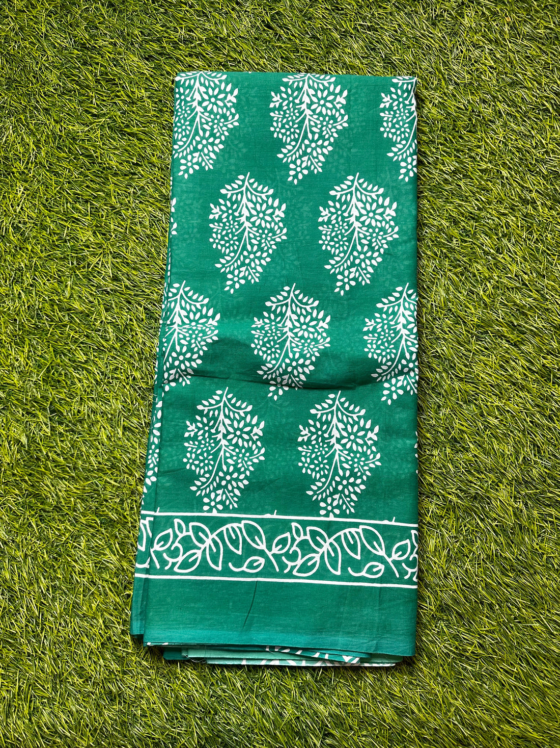 Green mul cotton saree